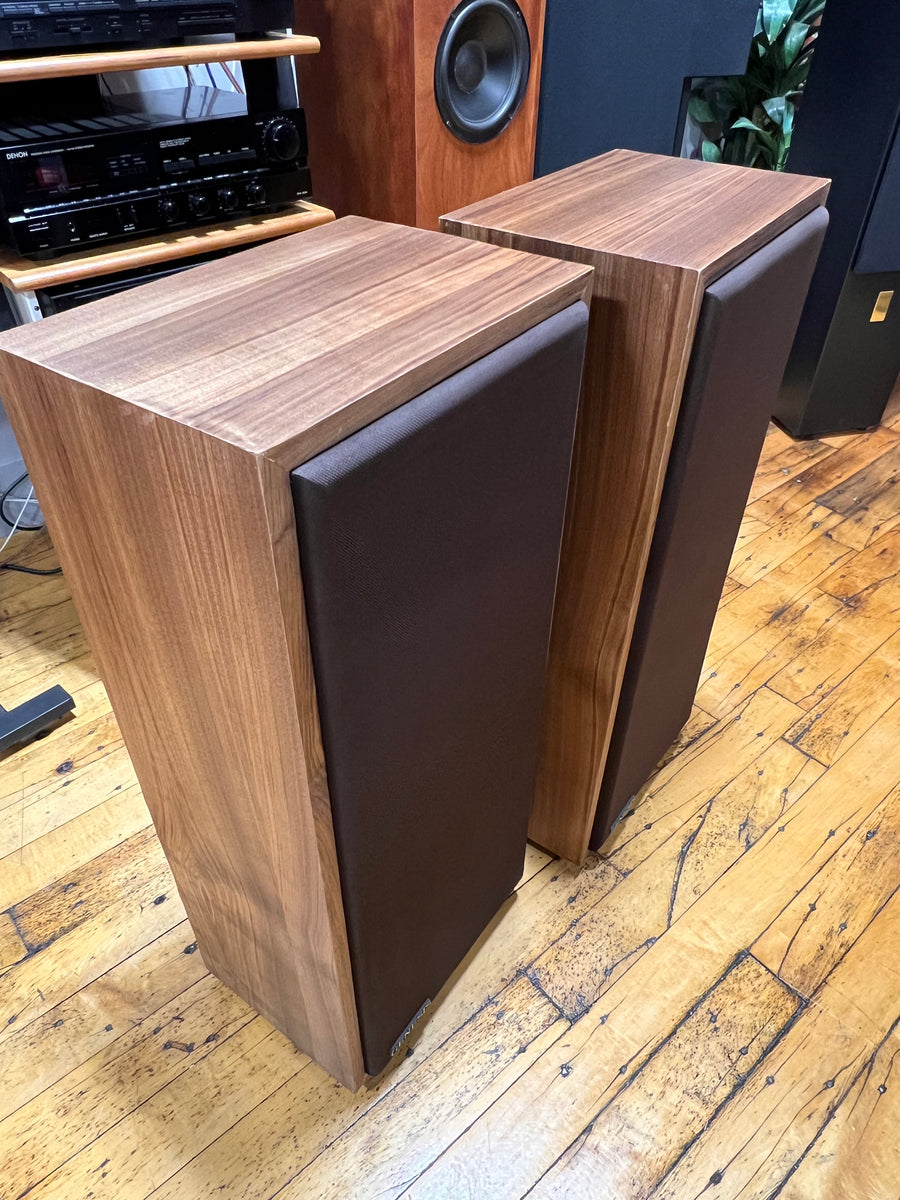 IMG-4927_1200x1200.heic?v=