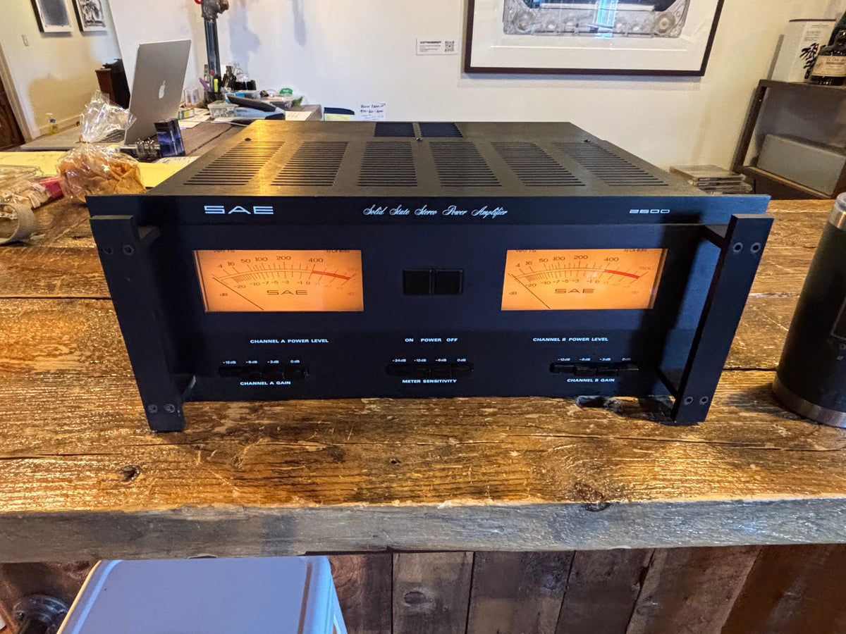 SAE 2600 Power Amplifier - Massive Meters and ALL The Power