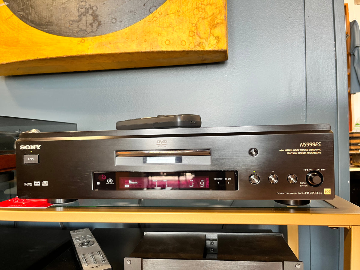 ソニーCD/DVDプレーヤーDVP-NS９９９ES SONY DVP-NS999ES SACD/DVD/CD PLAYER RARE 14bit Confirmed