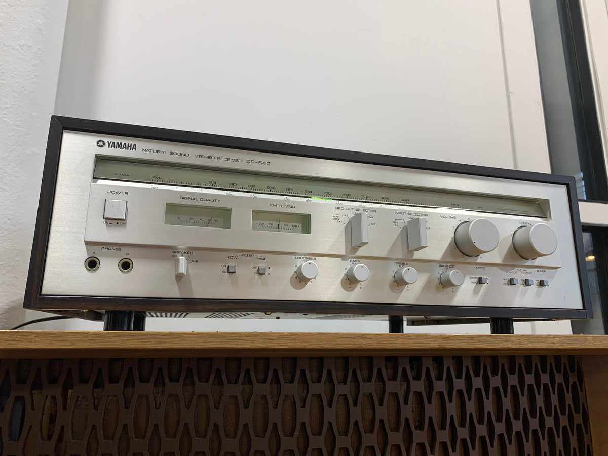 Vintage Yamaha CRW8824S SCSI 8X - 24X CD-ROM CD-R CD-RW drive tested good