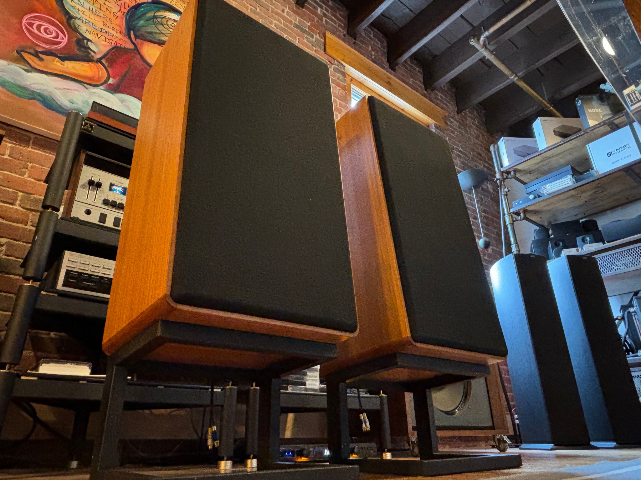Braun LV 1020 Powered Control Monitors - The Very Best of Braun