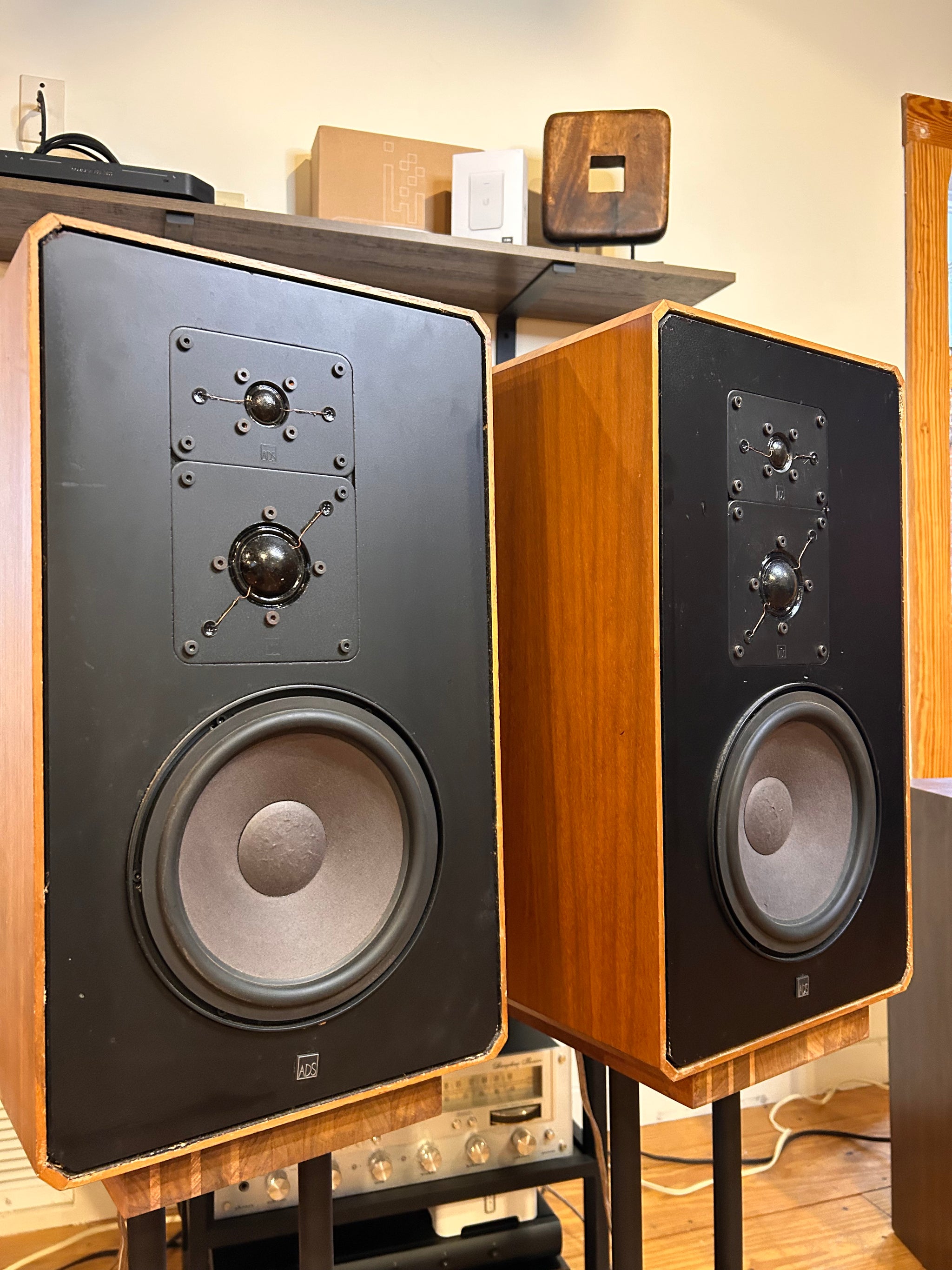 ADS L780 Compact 3-Way Bookshelf Loudspeakers – Holt Hill Audio