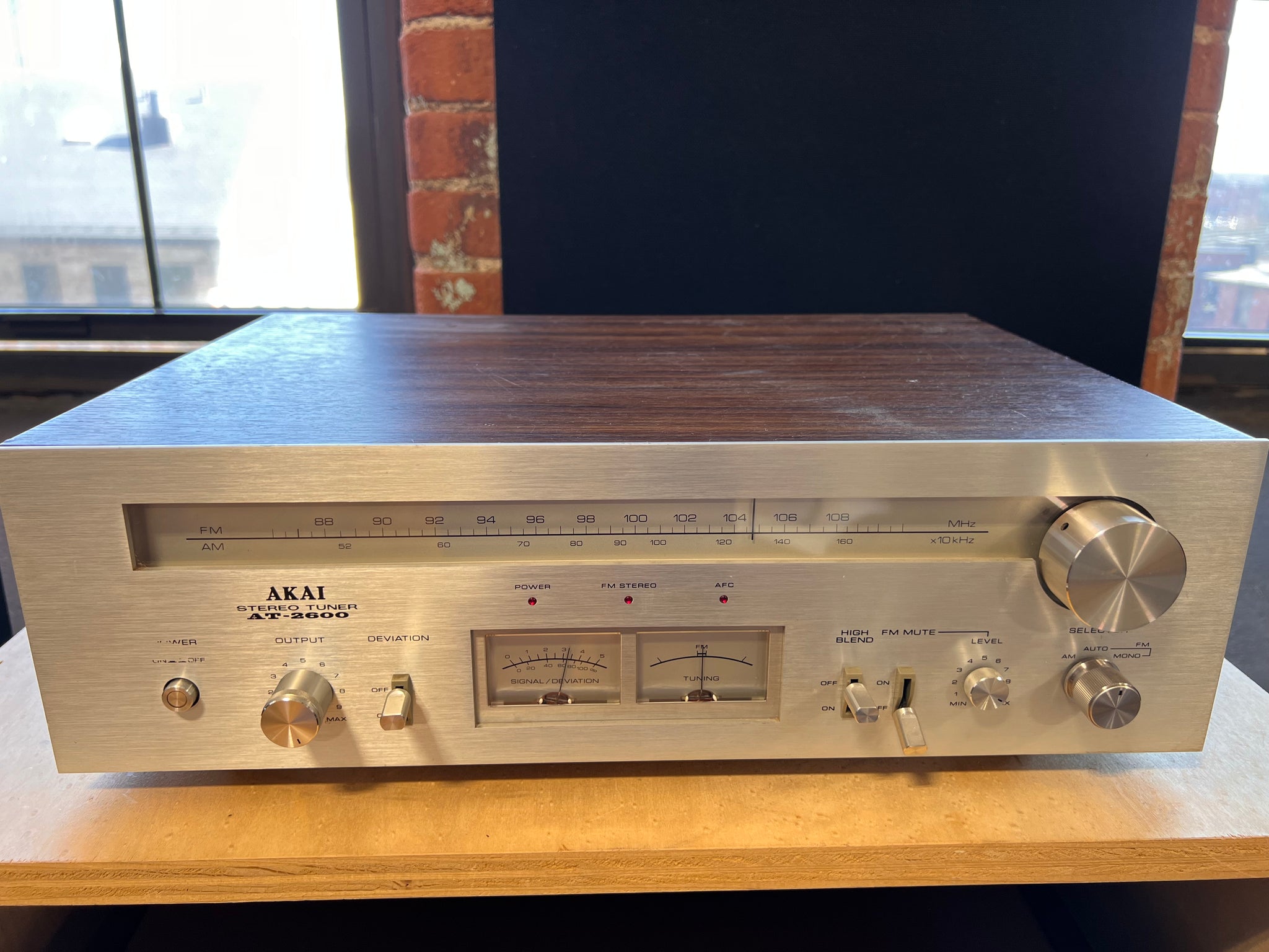 Akai AT-2600 AM/FM Stereo Tuner - SOLD – Holt Hill Audio