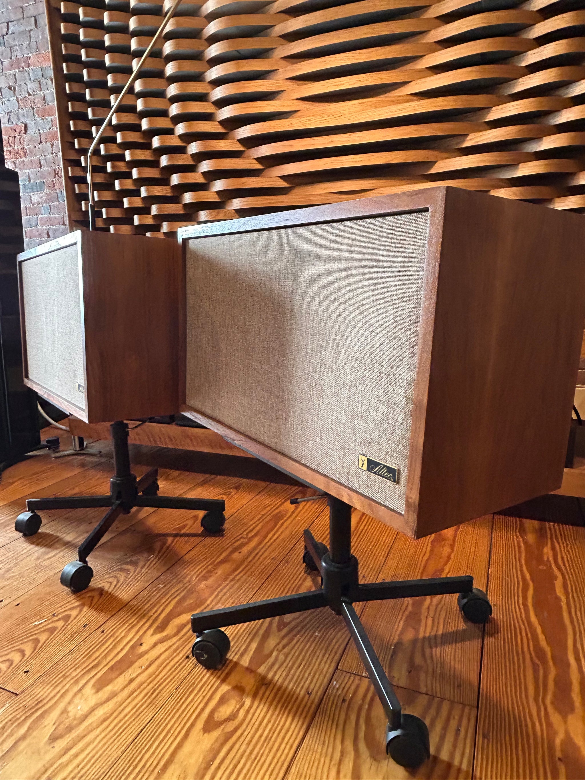 Altec Bolero 890A, Mid-1960s Speakers with Glorious Sound – Holt