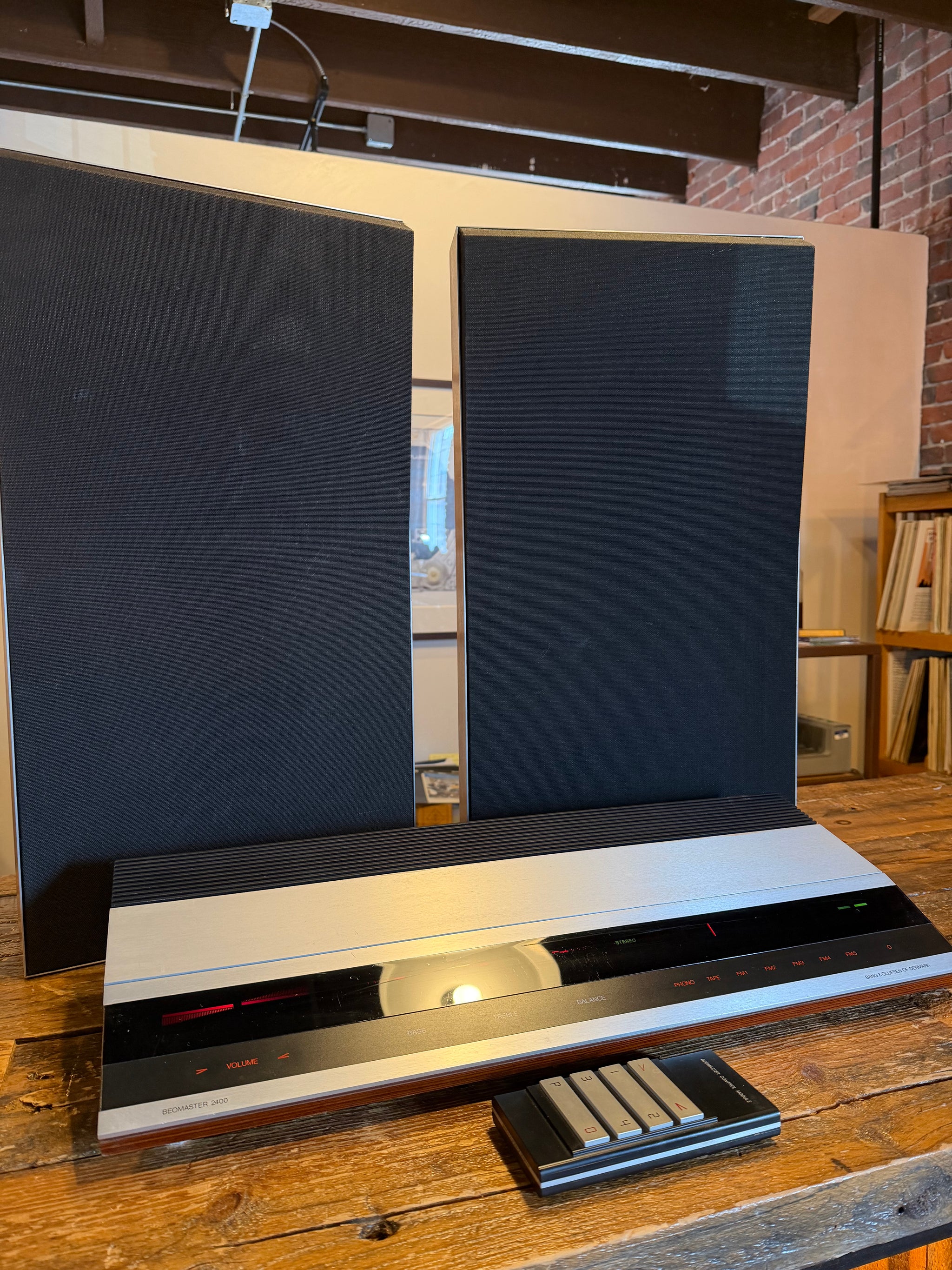 BANG&OLUFSEN BEOMASTER2400-2 Beovox セット Bang & Olufsen Beomaster 2400, Beogram 2404 & P45 Speakers