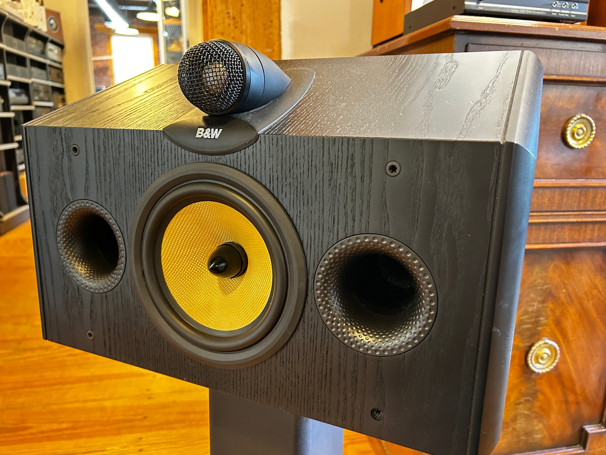 B&W CDM CNT Center Channel in Perfect Condition – Holt Hill