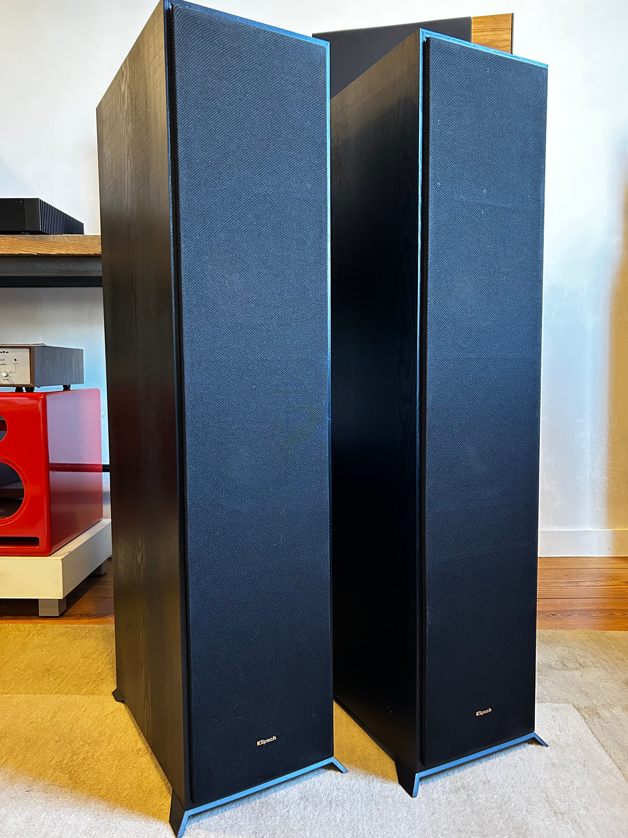 Klipsch Reference R-820F, A Recent Model Steeped in History - SOLD