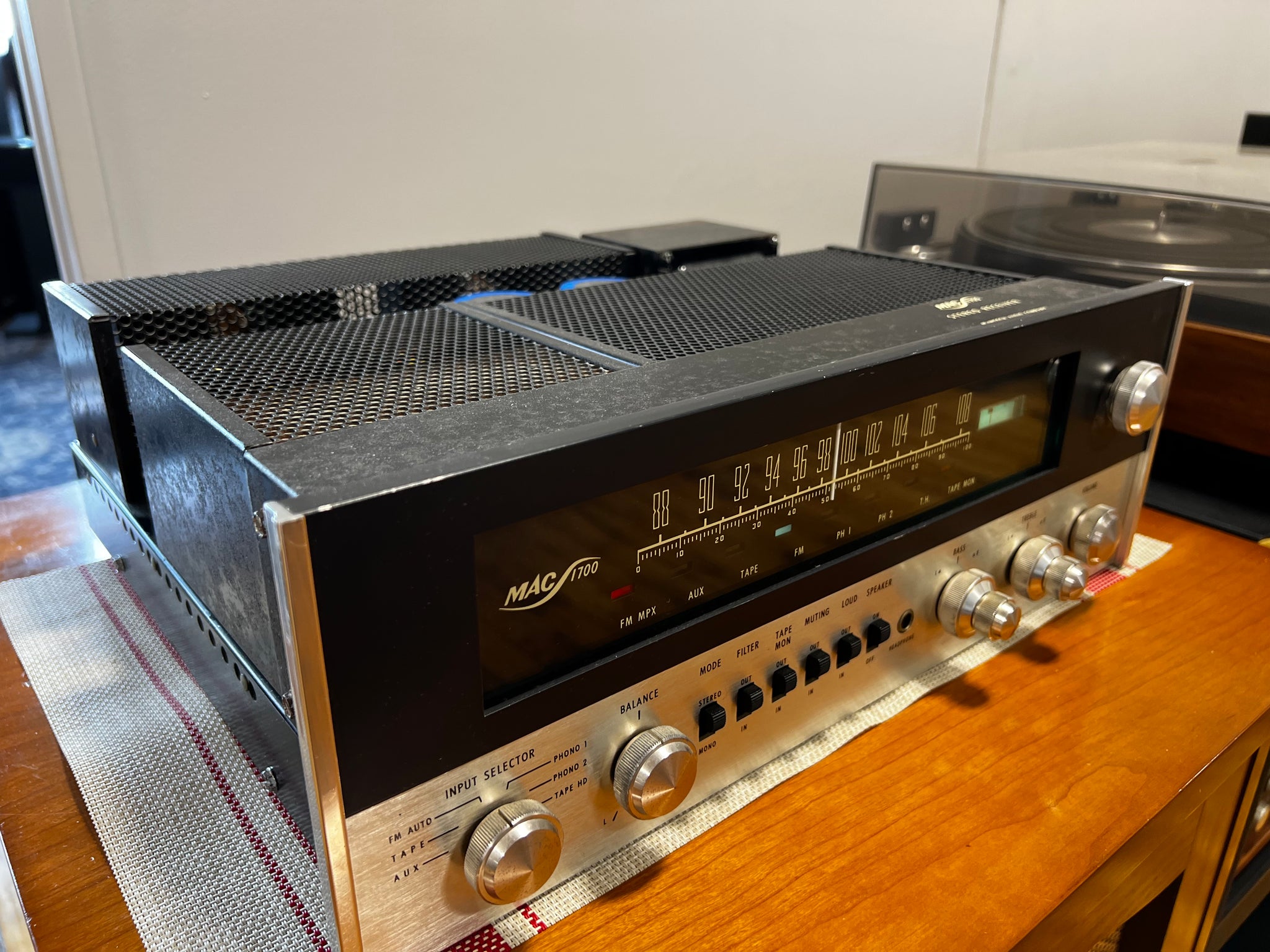 McIntosh MAC1700 Vintage Solid State Receiver - SOLD – Holt Hill Audio