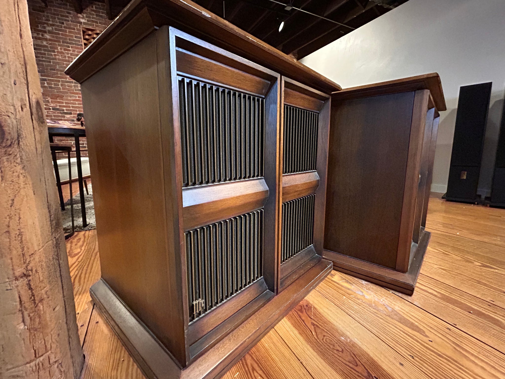 McIntosh ML-2C with MQ-104 Active EQ, Spectacular Mac Speakers