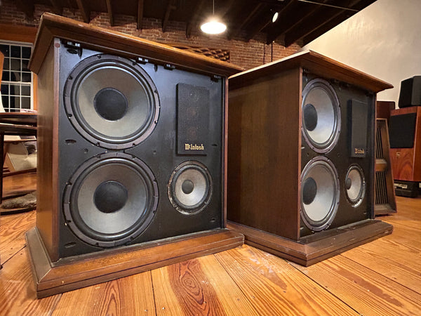 Mcintosh Speakers McIntosh XR100 Floorstanding Speaker