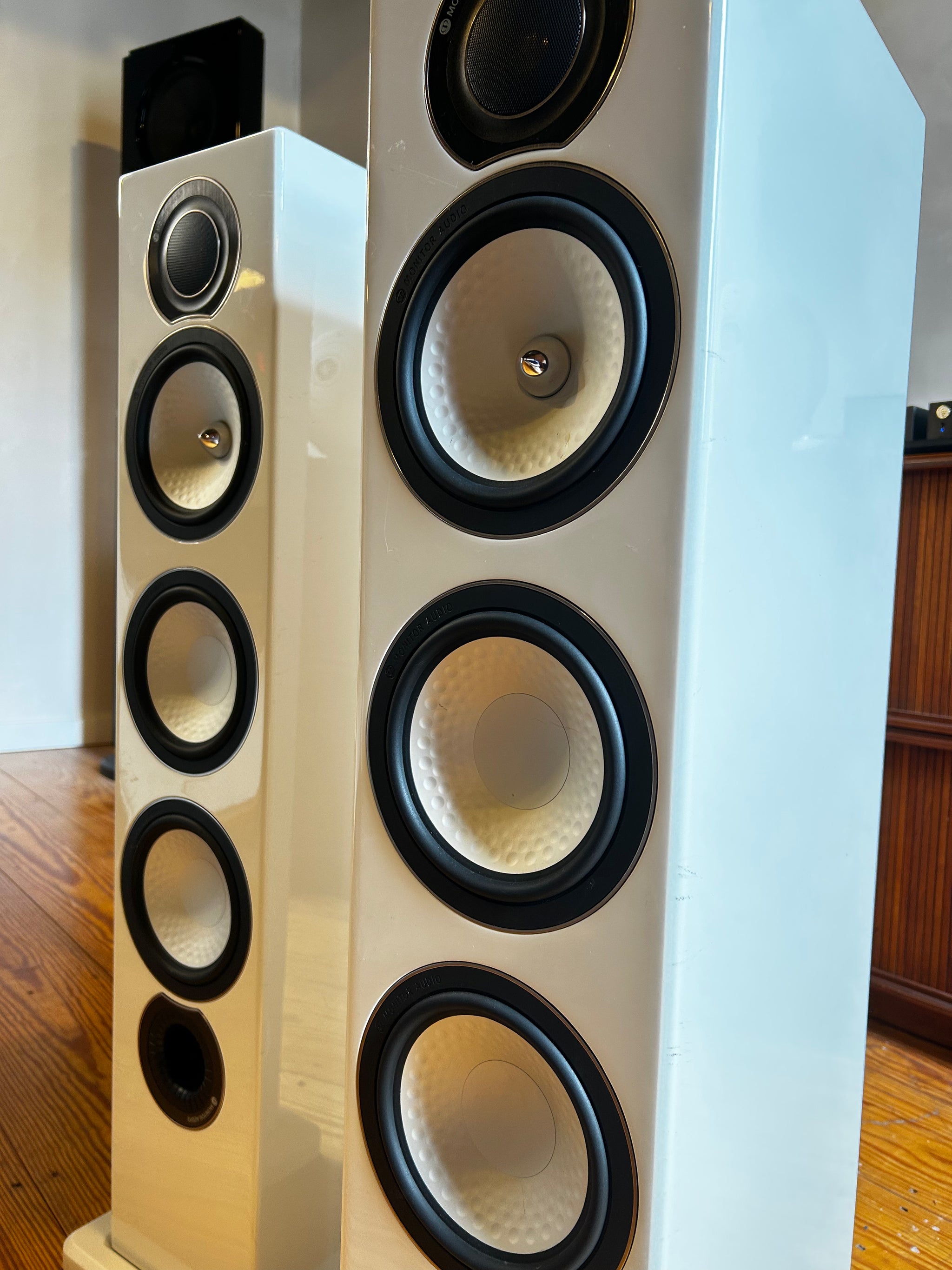 Monitor Audio Silver RX8, 