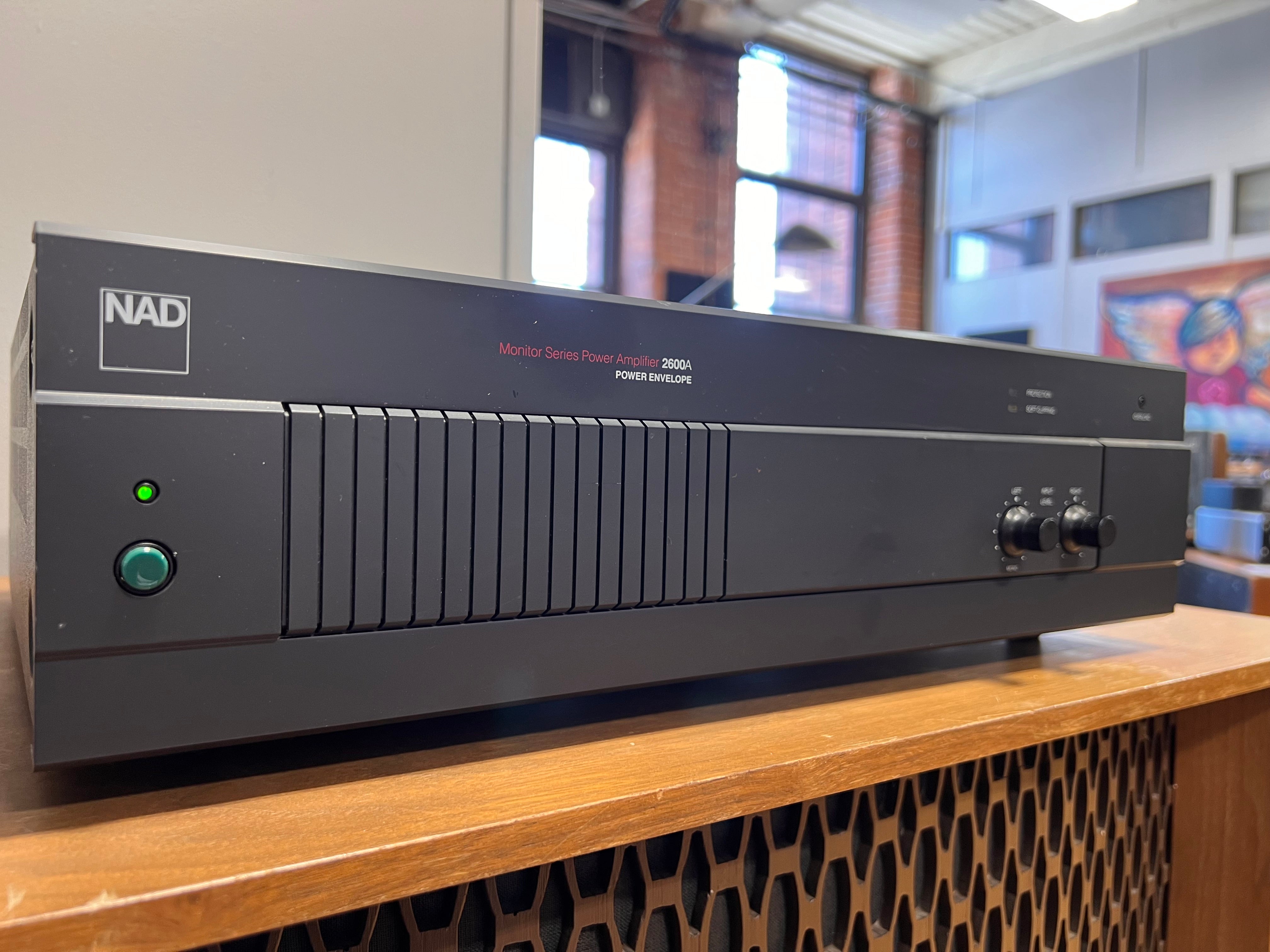 NAD Monitor Series 2600A Power Amplifier