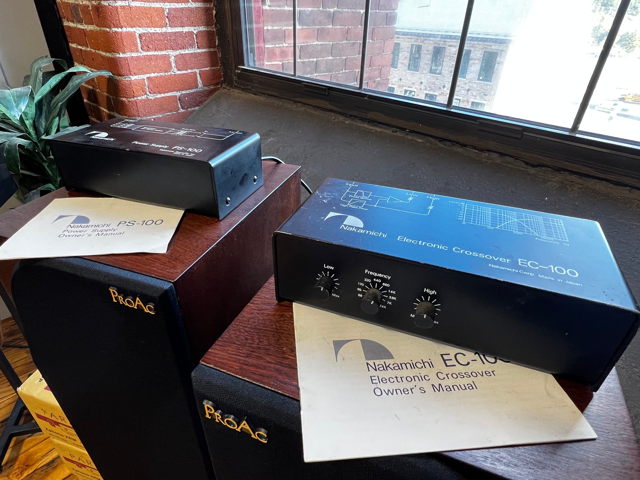 Nakamichi PS-100 パワーサプライ Nakamichi PS-100 パワーサプライ