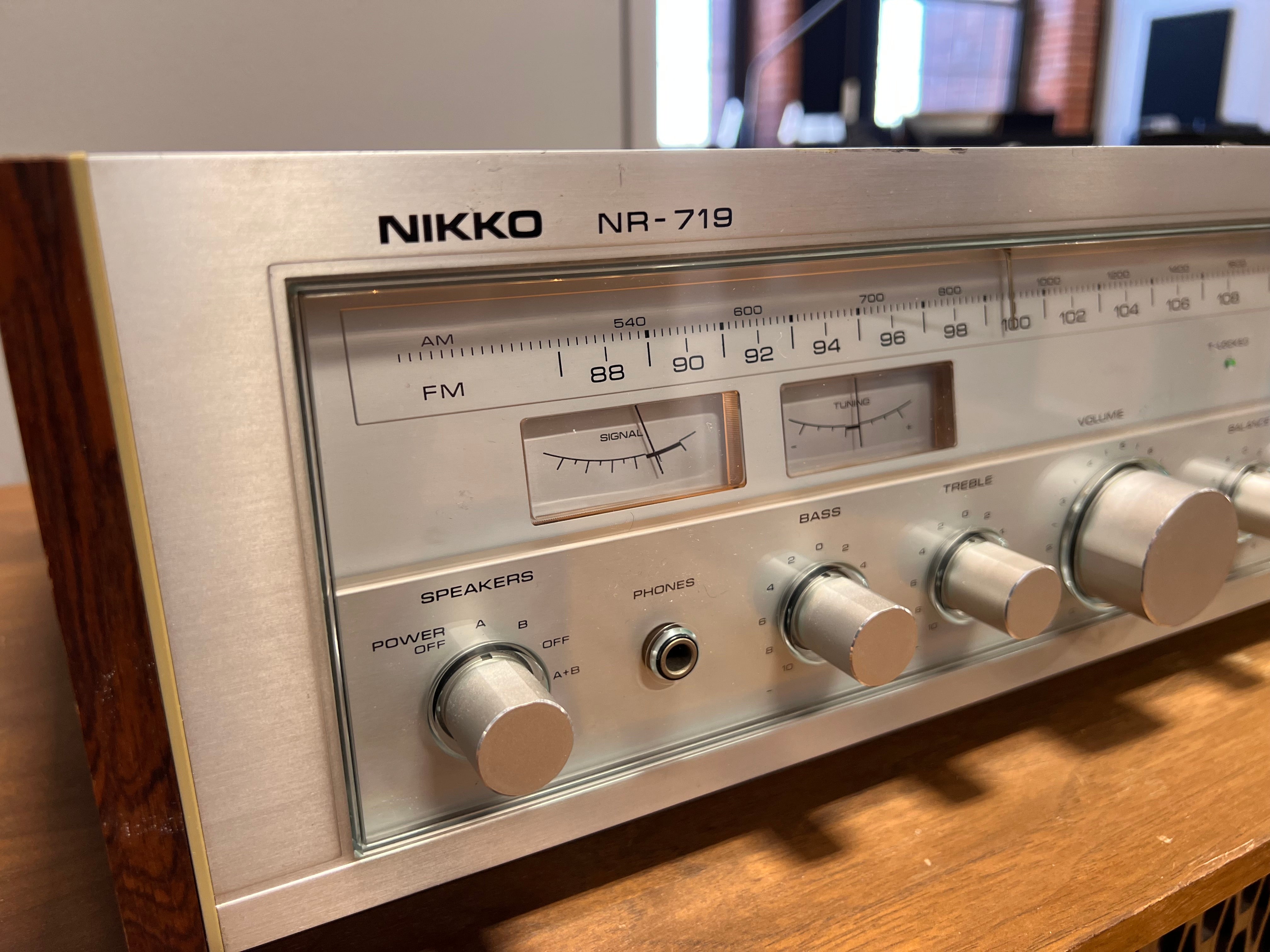 Nikko NR-719 Vintage Solid State Receiver