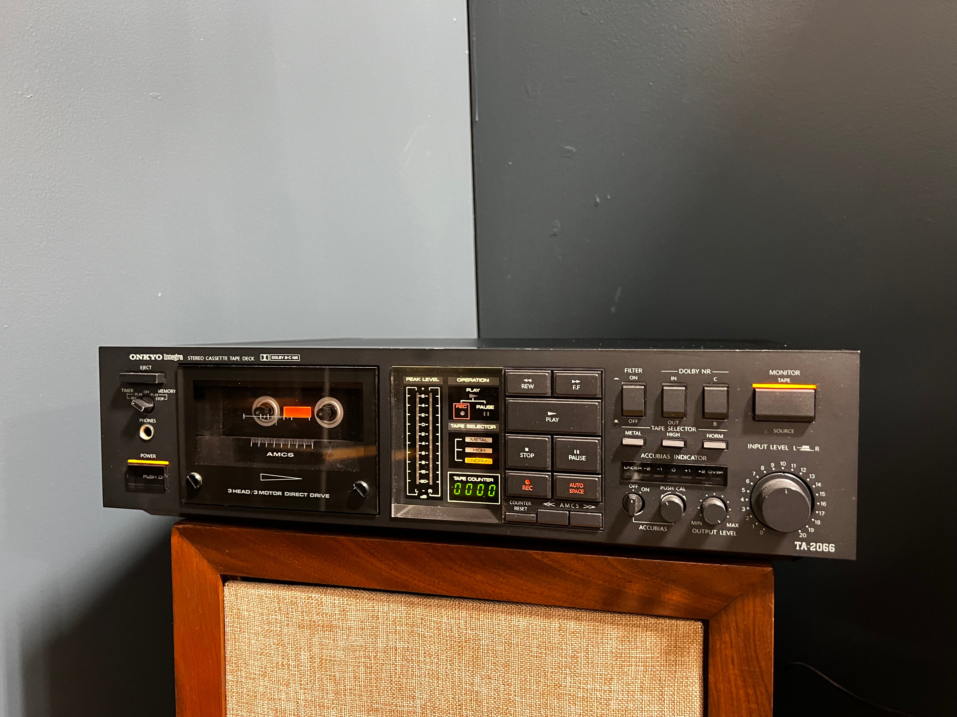 Onkyo Integra TA-2066 Cassette Deck, 3-head, 3-motor, Dolby, loaded!