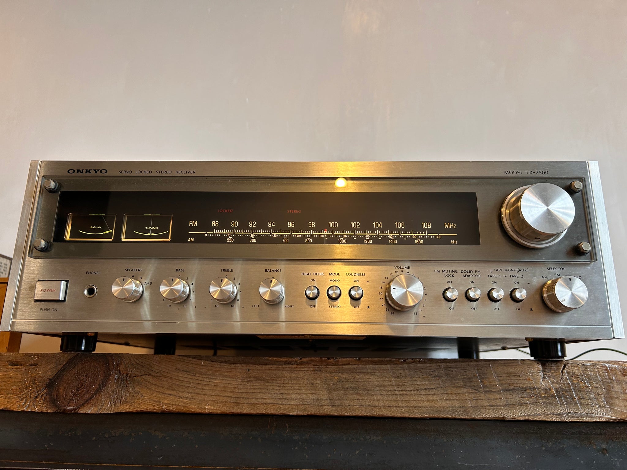 Onkyo TX-2500, Classic Look & Sound – Holt Hill Audio