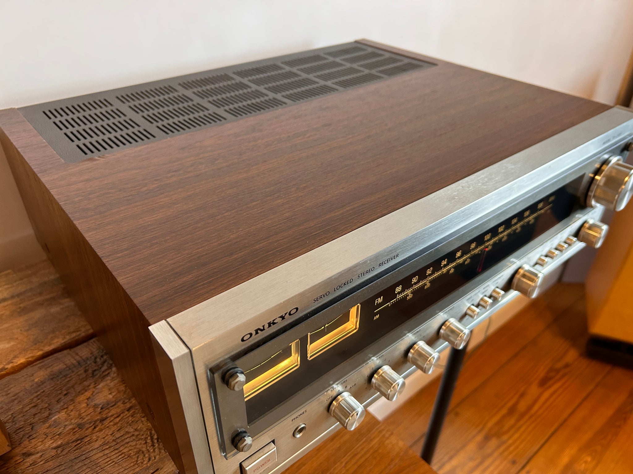Onkyo TX-2500, Classic Look & Sound – Holt Hill Audio