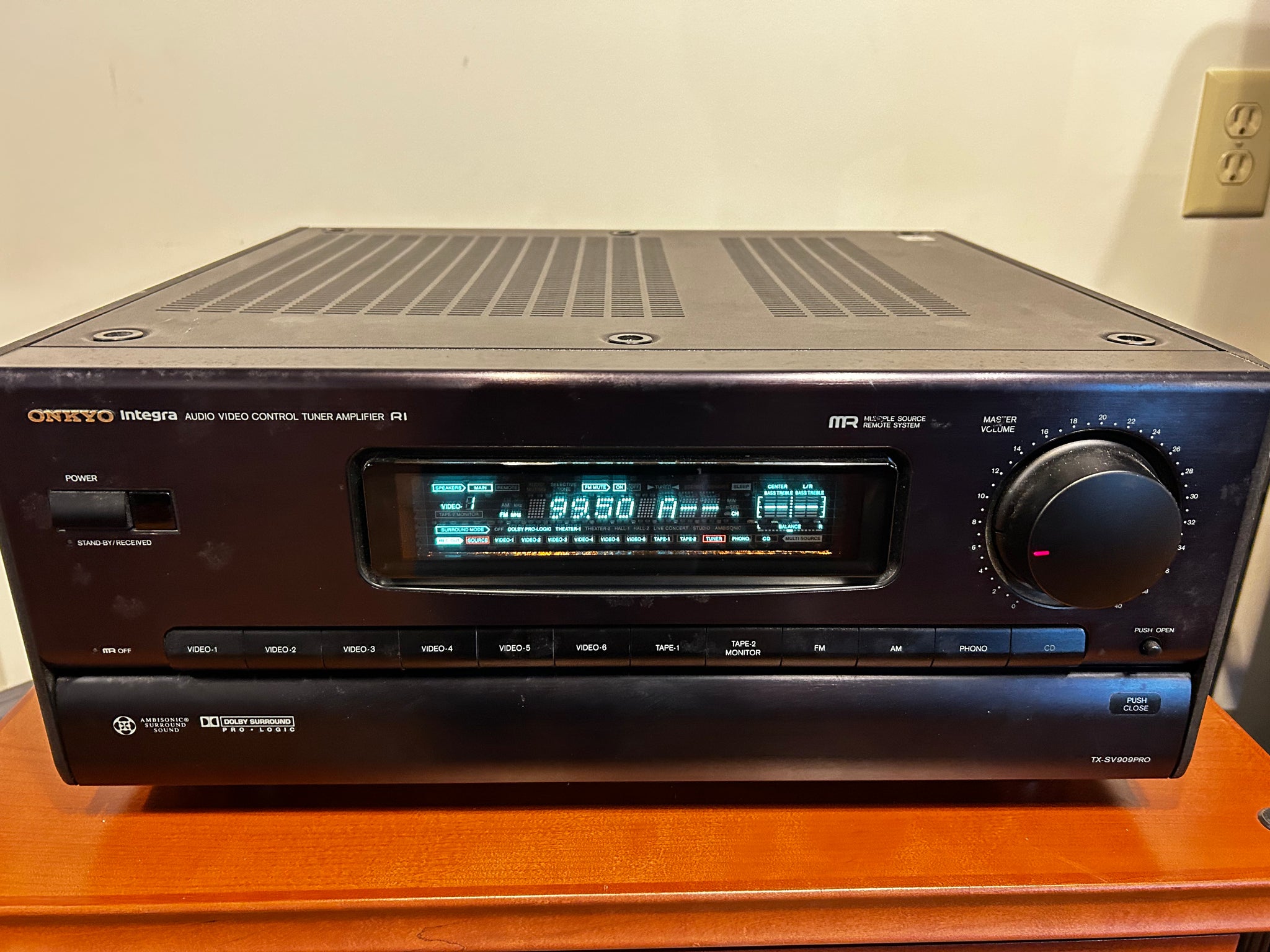 Onkyo Integra TX-SV909PRO, Powerful 