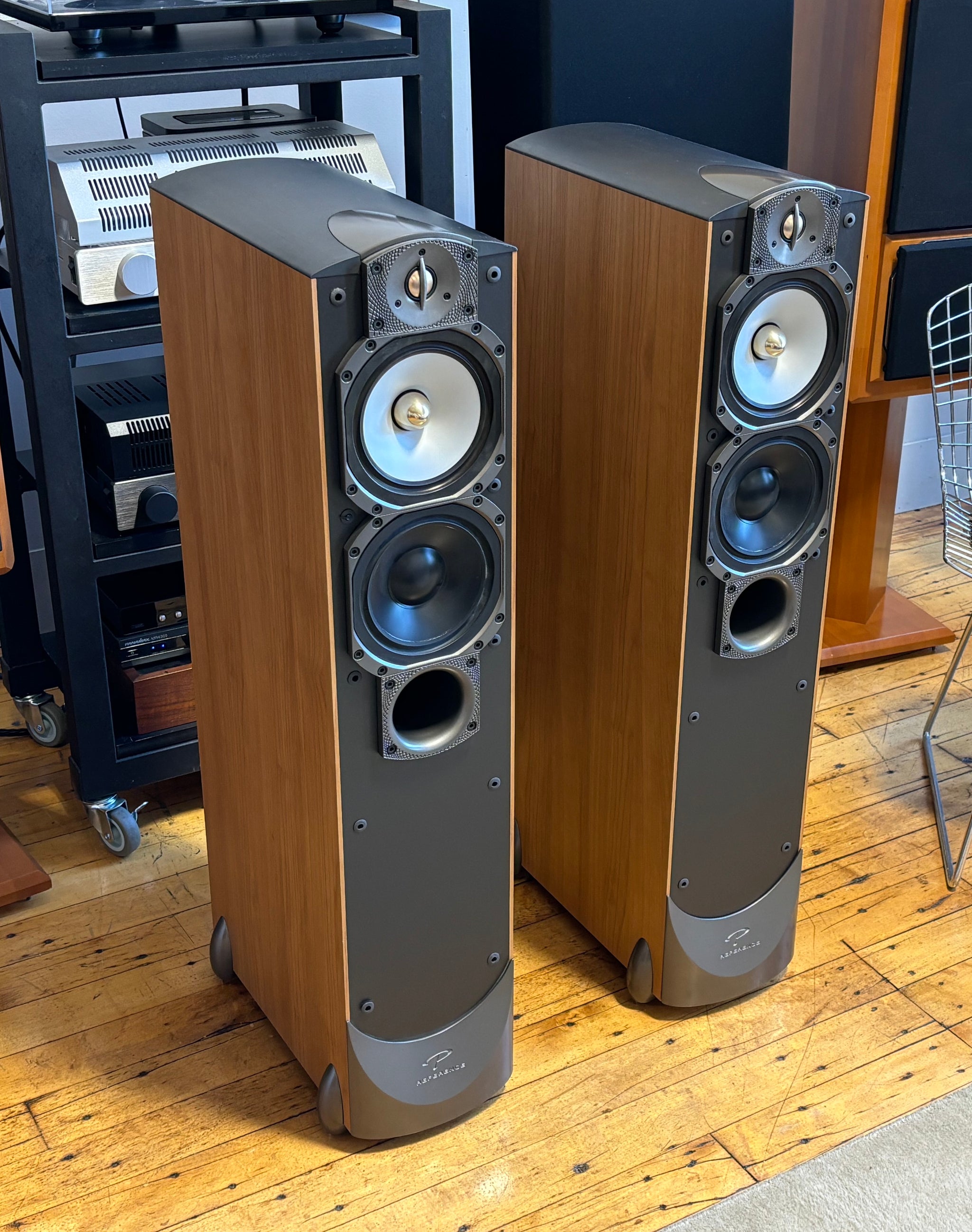 Paradigm Reference Studio 60 v4 Towers - Superstars from The