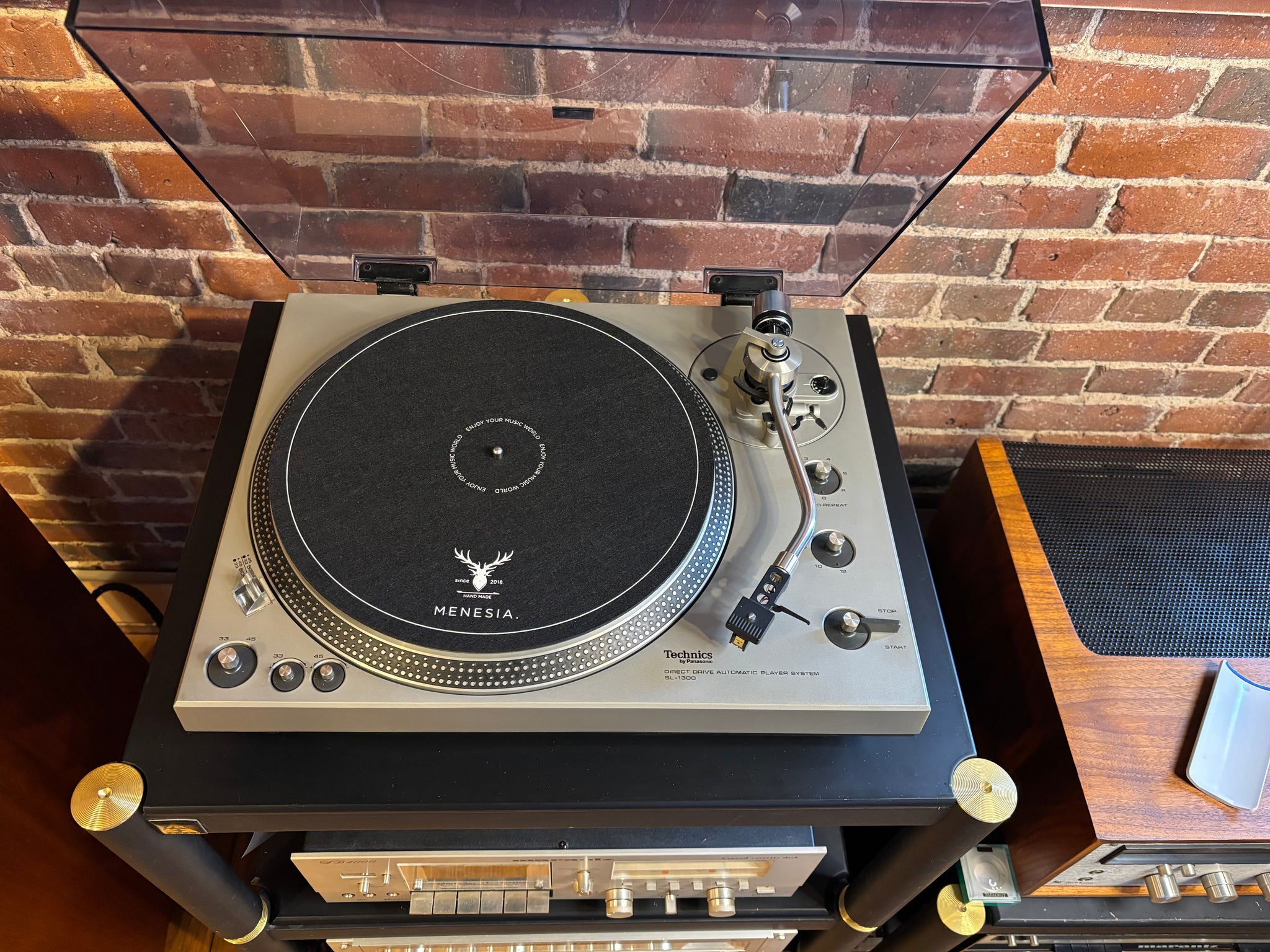 Technics, SL-1300 Turntable w/Shure Cart, Mid-70's Workhorse