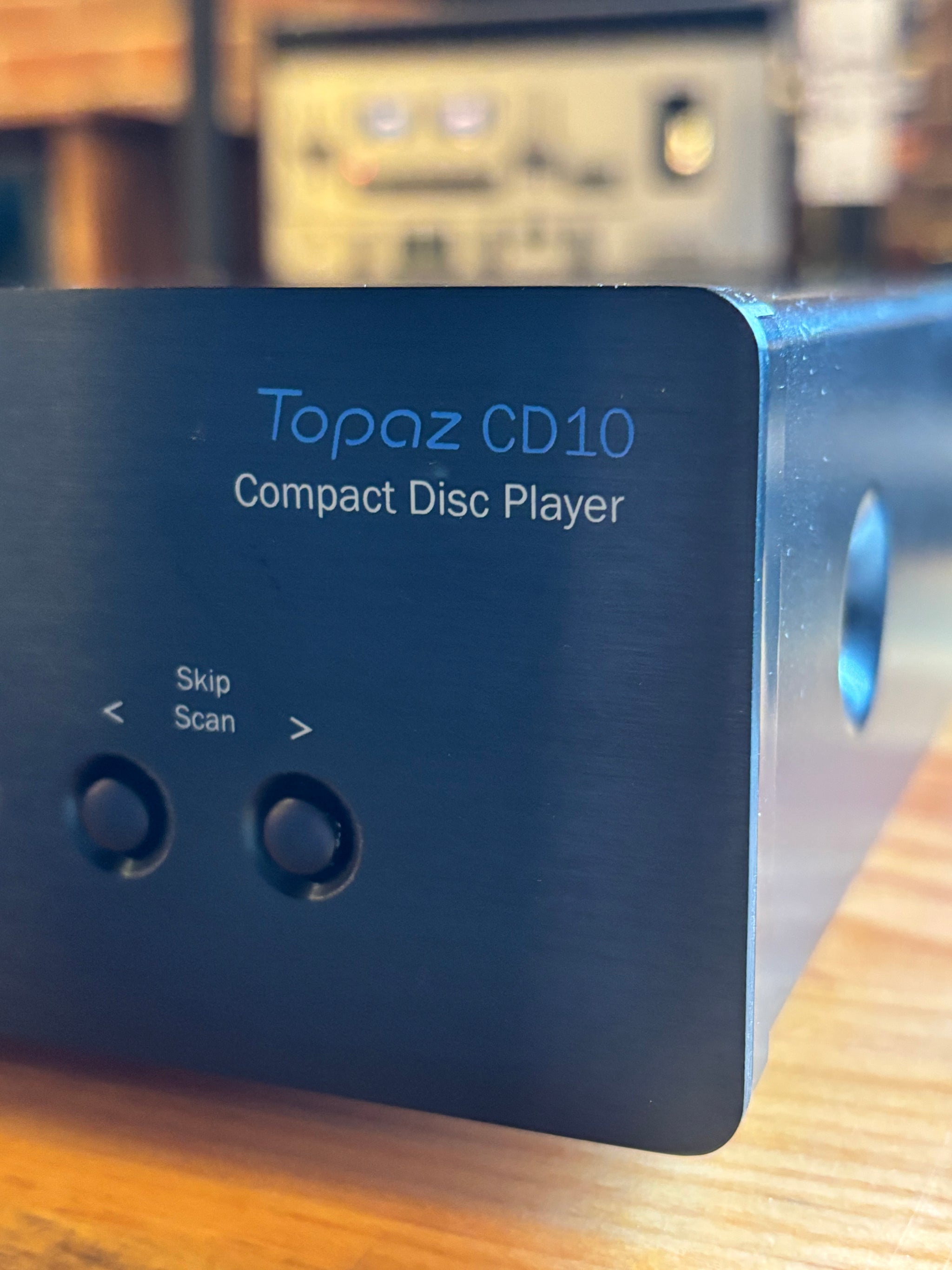 Canbridge Aodio Topaz CD10 CDプレーヤー Amazon.co.jp: Cambridge Audio DAC CDプレーヤー TOPAZ CD10