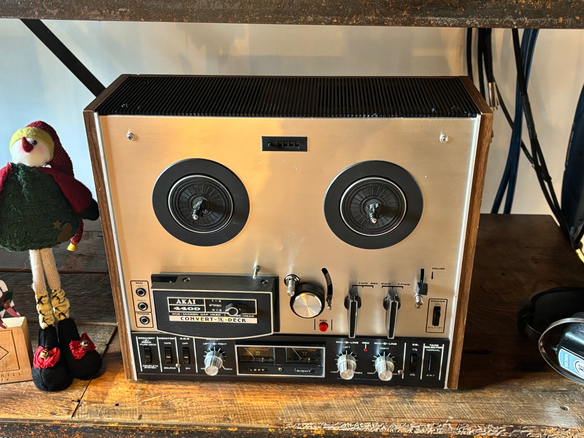 Akai 4400 