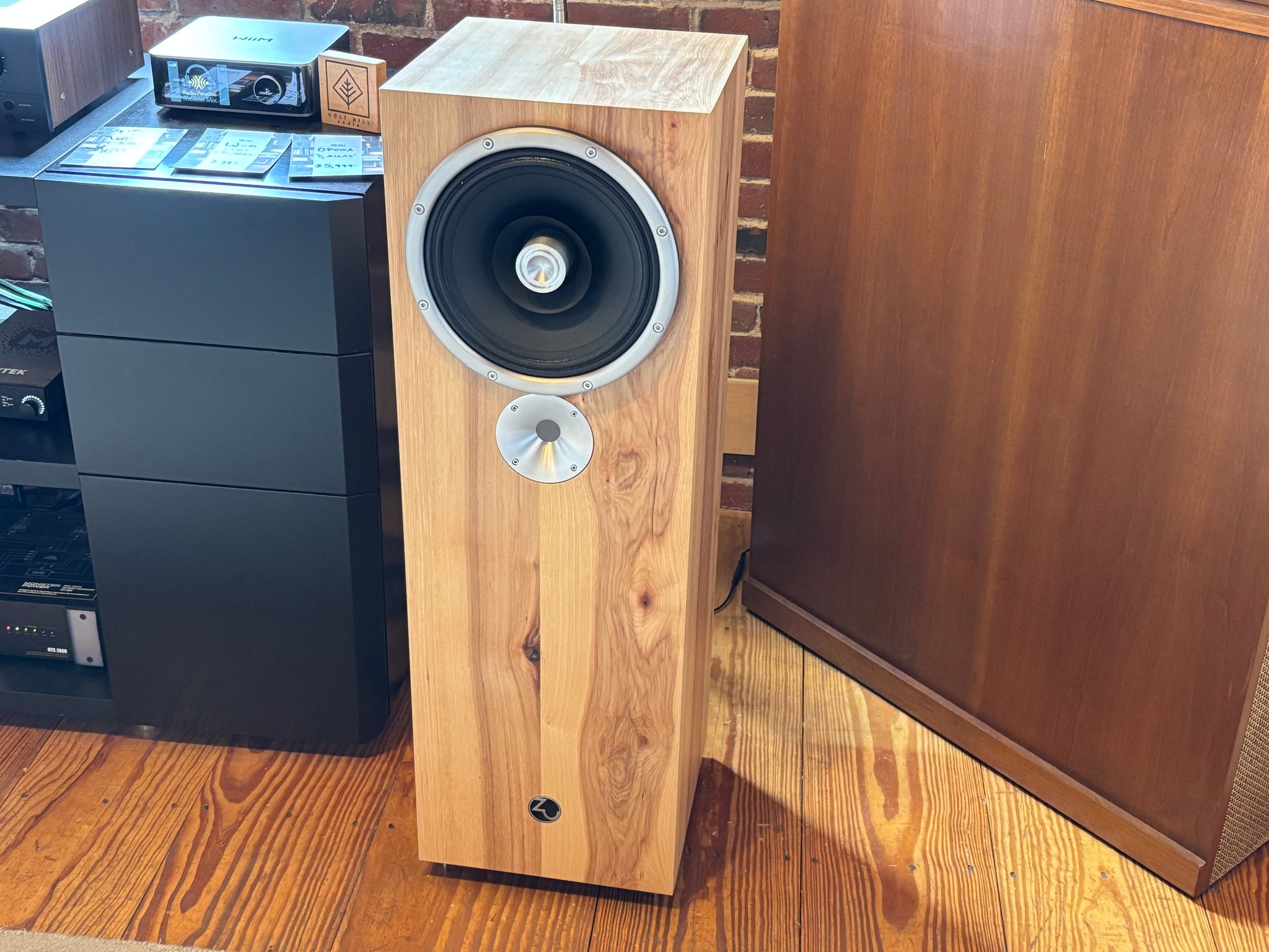 Zu DW-6 Dirty Weekend in Upgraded Hickory Finish - SOLD – Holt