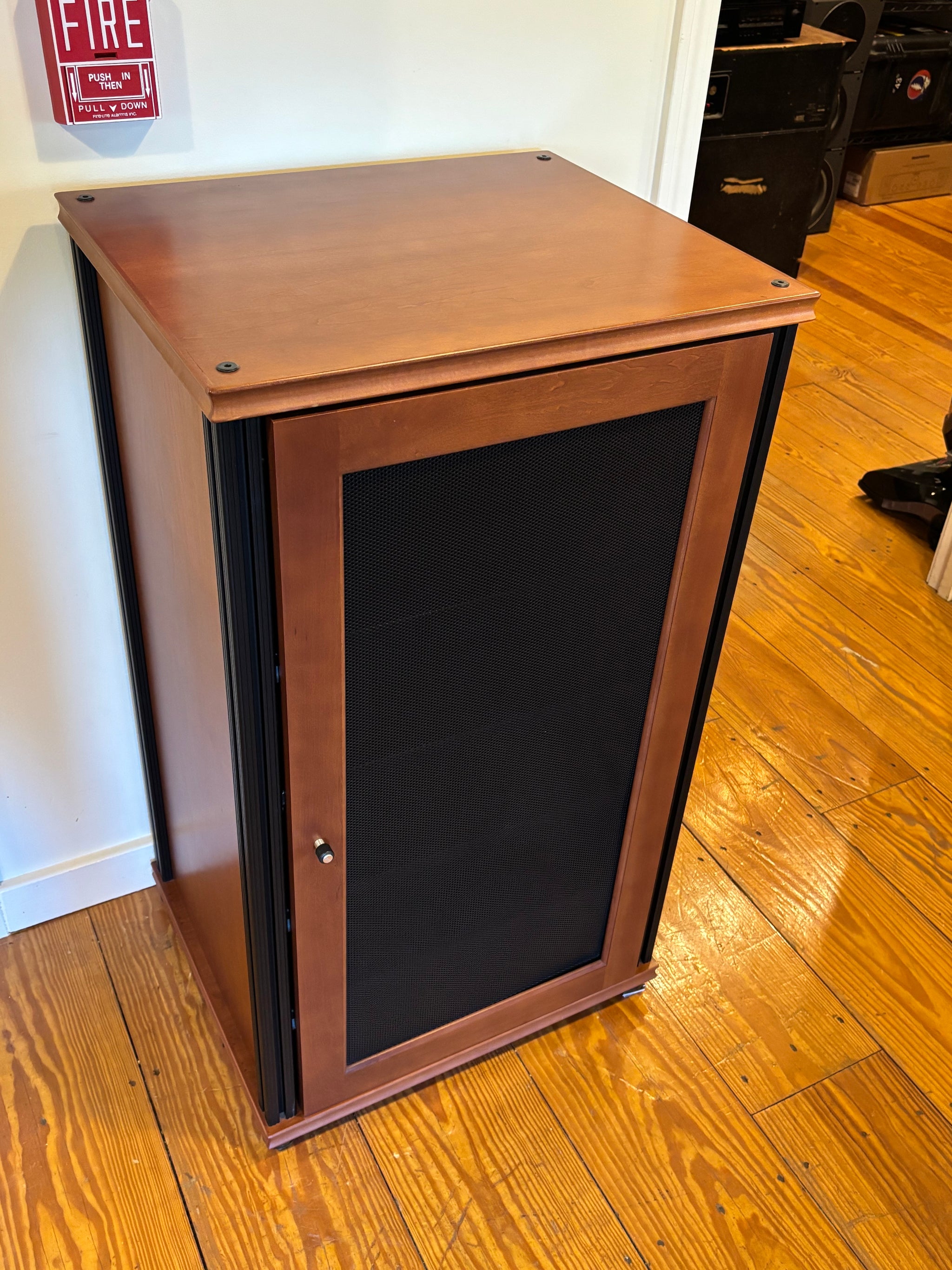 ウルトラレア！ SABA傑作18x24cmフルレンジユニットシステム 弩級箱ペア ウルトラレア！ SABA傑作18x24cmフルレンジユニットシステム 弩級箱