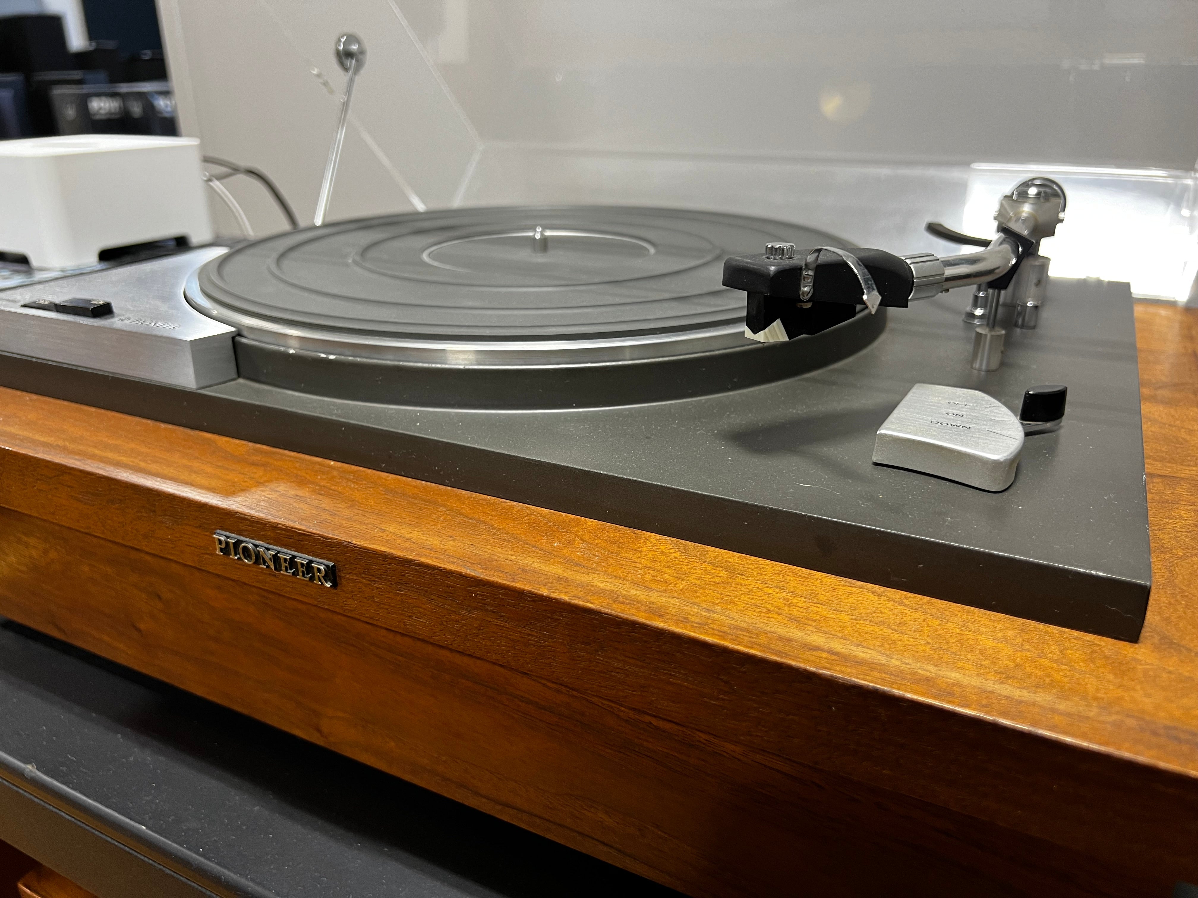 Pioneer PL-41 Turntable, Belt-Driven and Full-Manual