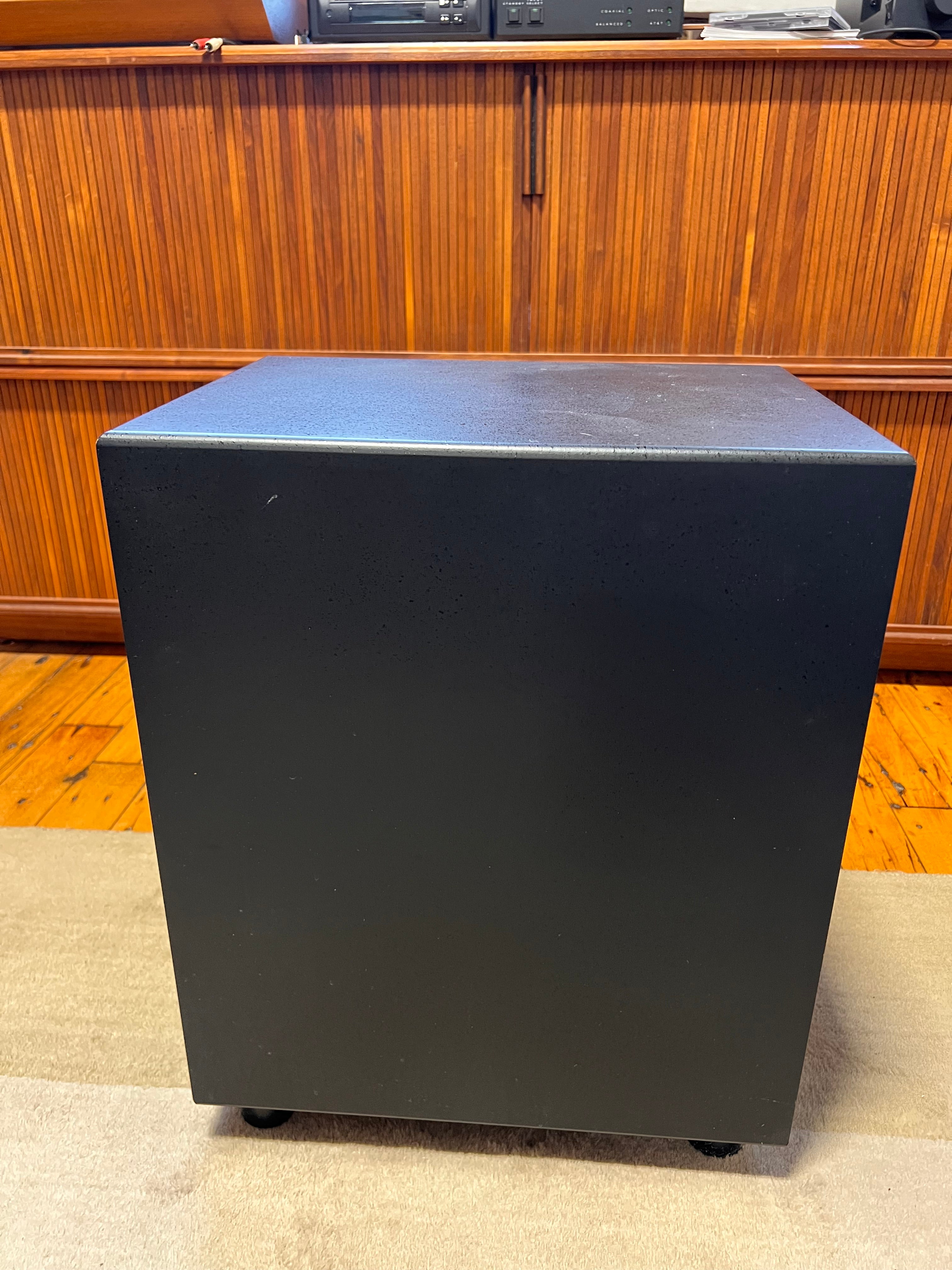 REL Strata III Subwoofer, Smooth and Powerful Low-End