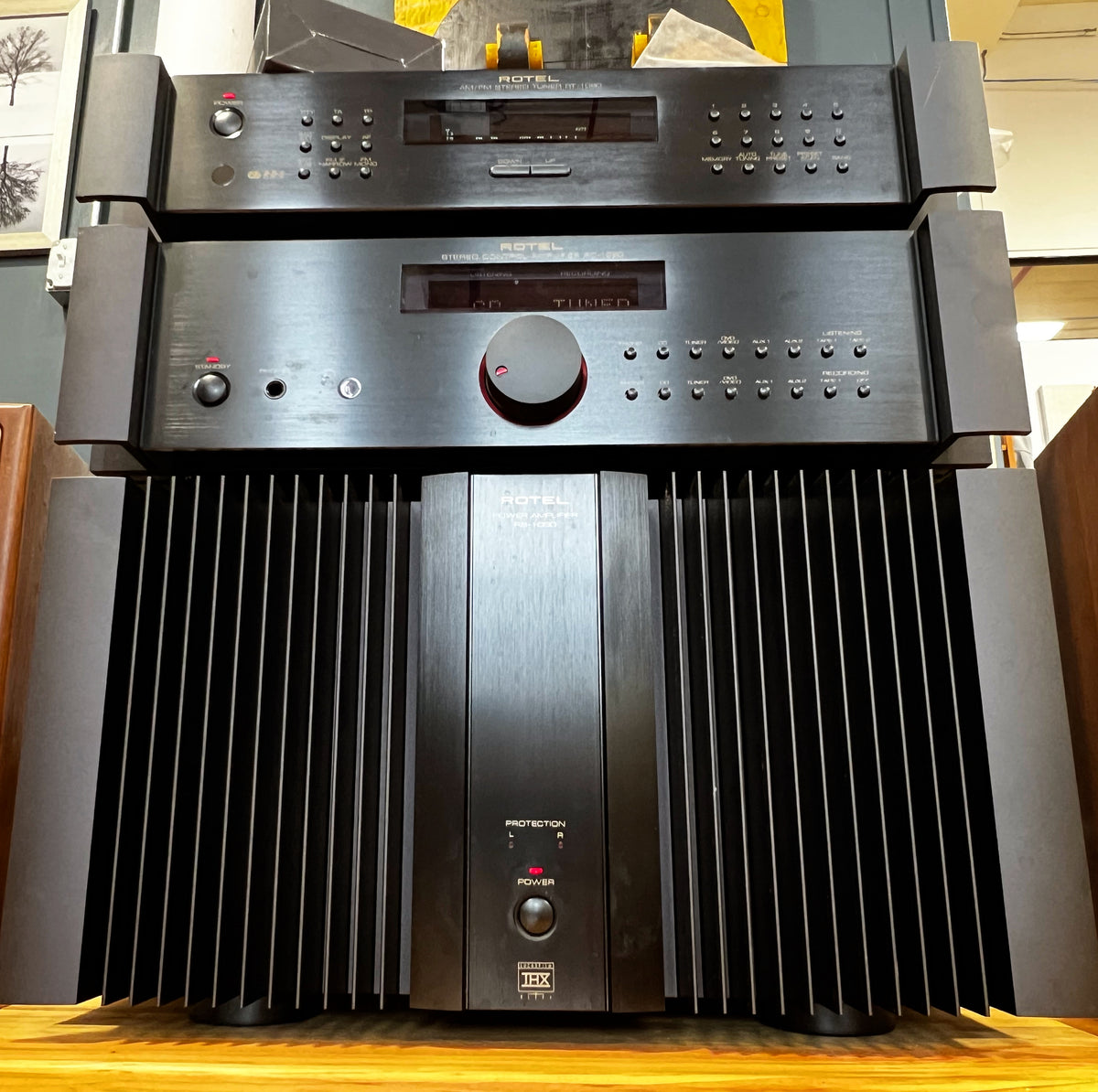 Rotel 1990s Monster Stack! RB-1090, RC-1090, RT-1080 – Holt Hill Audio