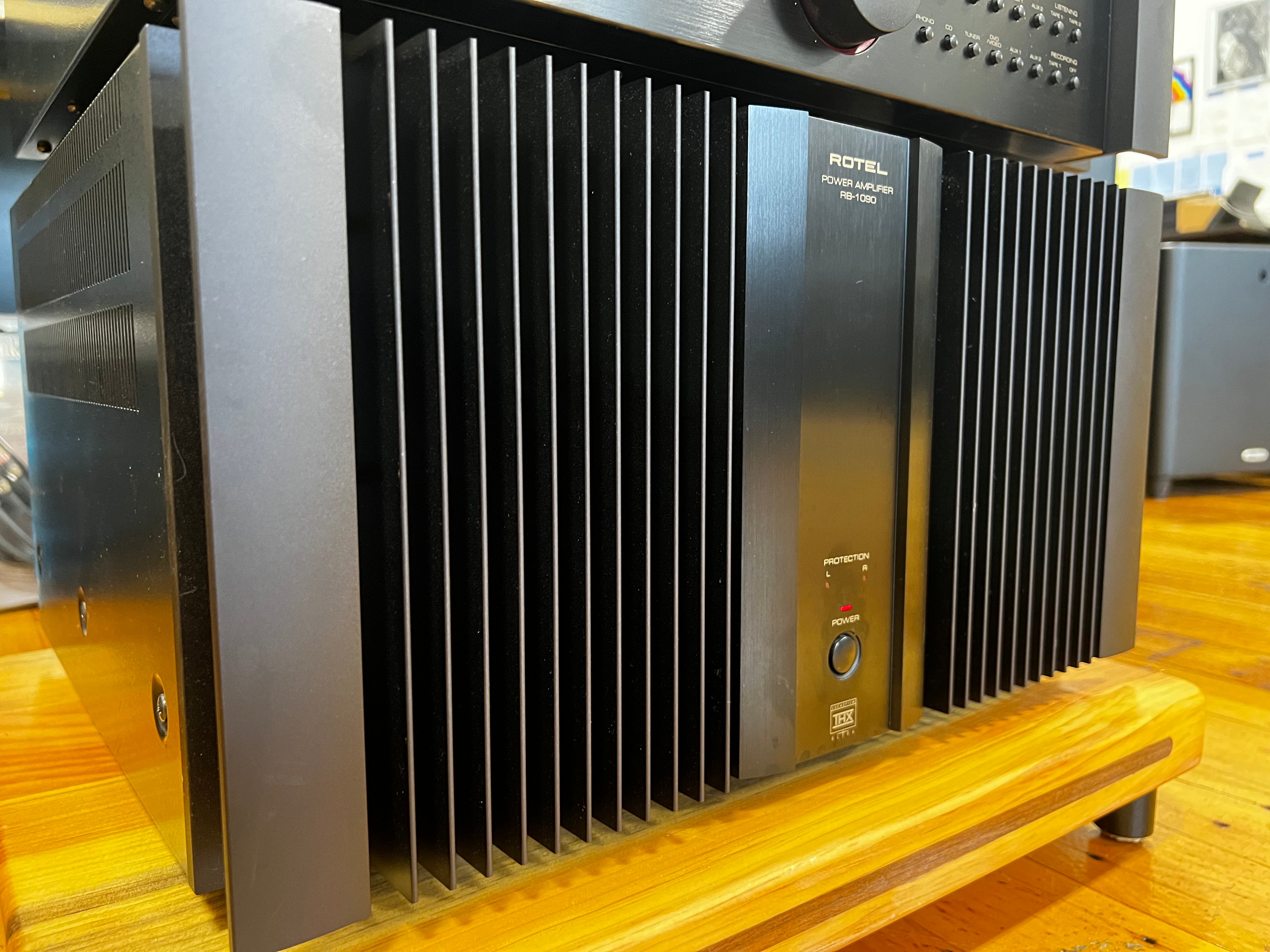 Rotel 1990s Monster Stack! RB-1090, RC-1090, RT-1080 – Holt Hill Audio