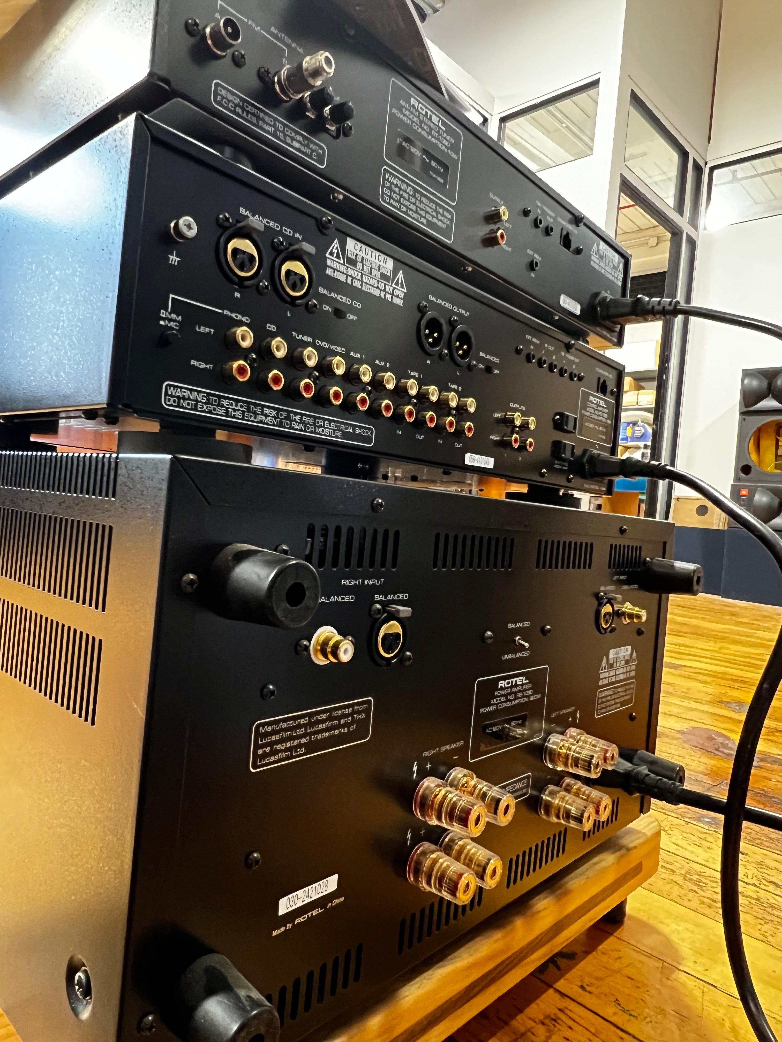 Rotel 1990s Monster Stack! RB-1090, RC-1090, RT-1080 – Holt Hill Audio