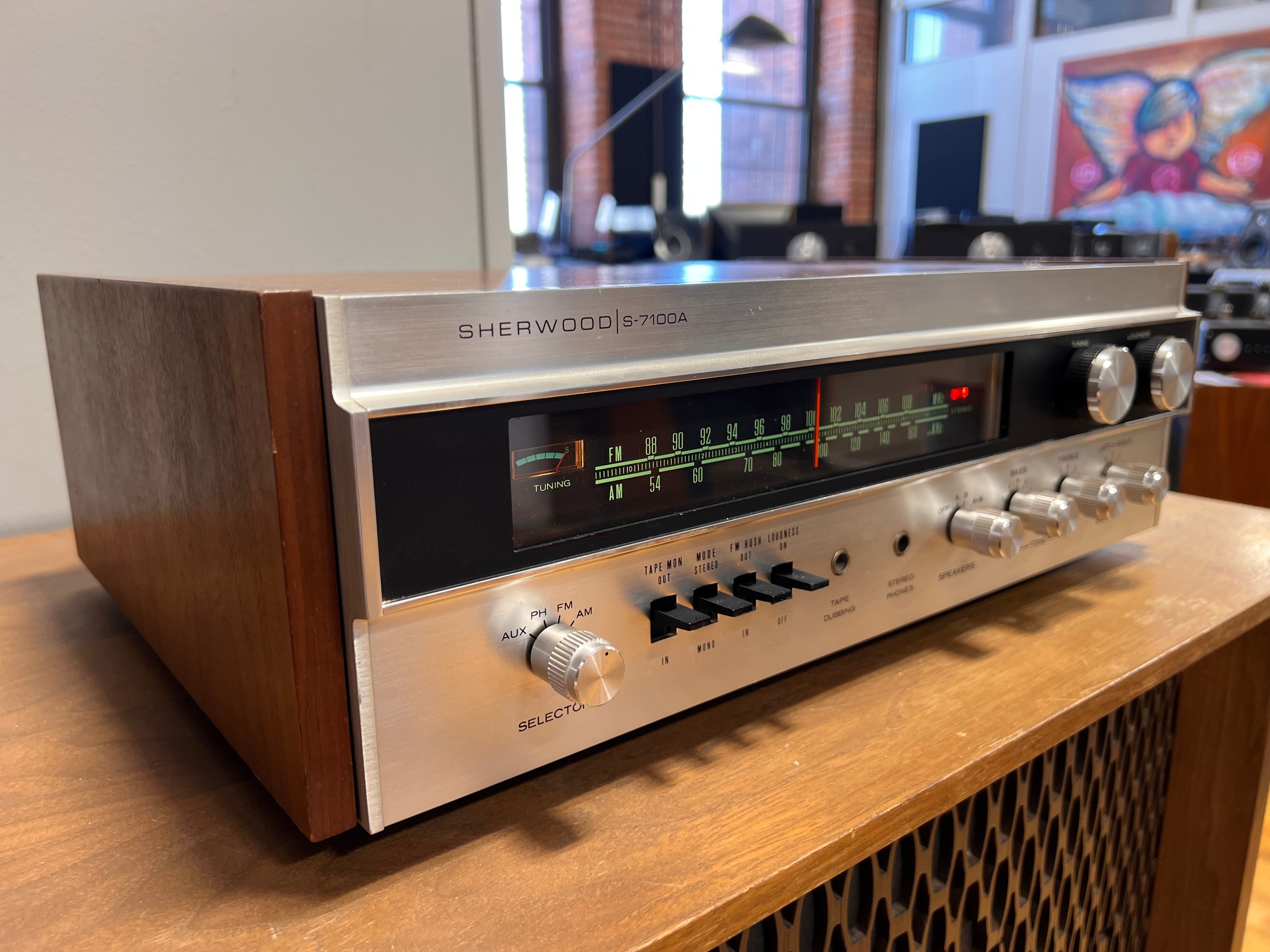 Récepteur stéréo vintage années 70 Sherwood AM/FM modèle S-7100A audio Récepteur stéréo vintage années 70 Sherwood AM/FM modèle S-7100A audio