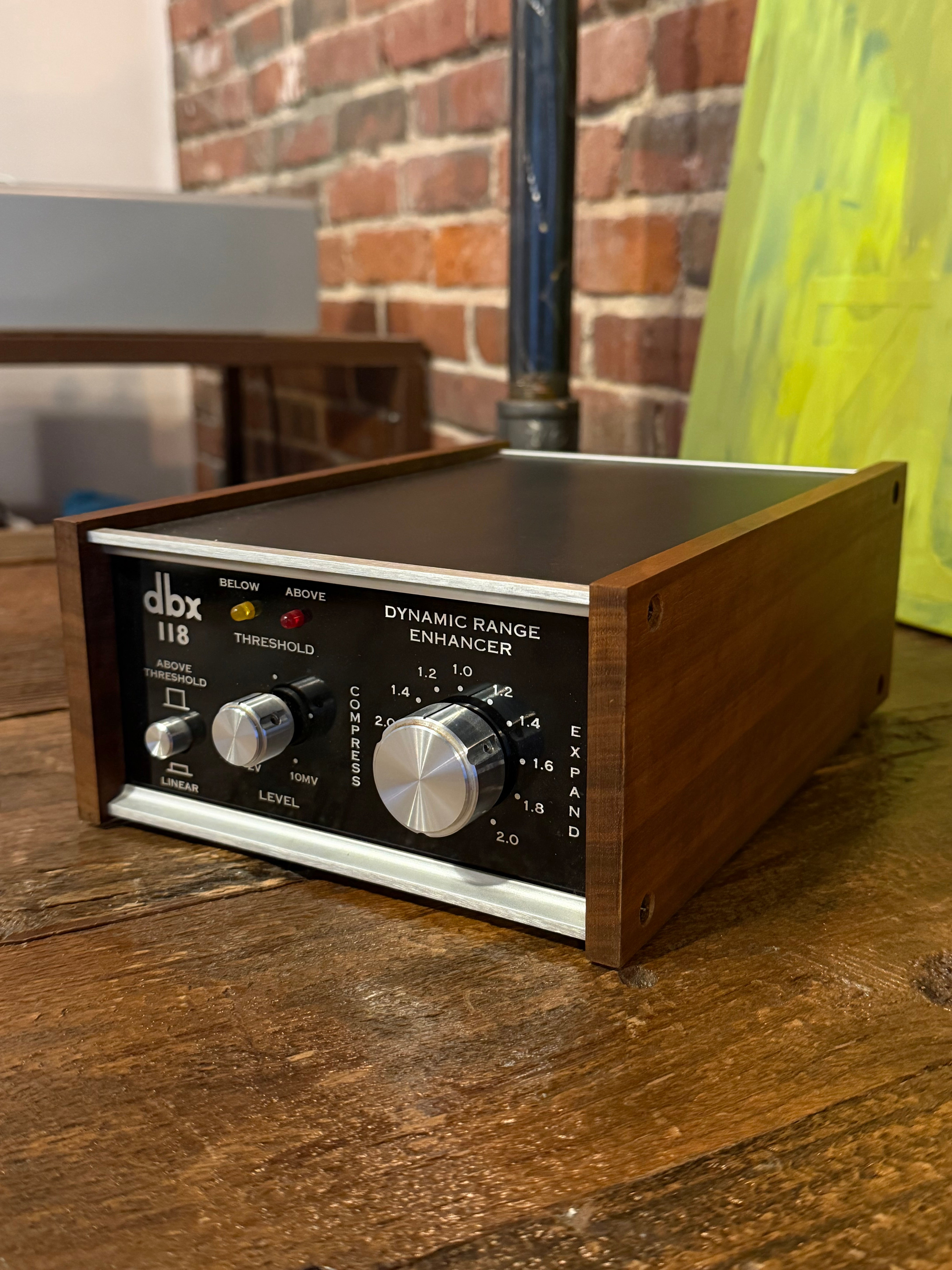 dbx 118 