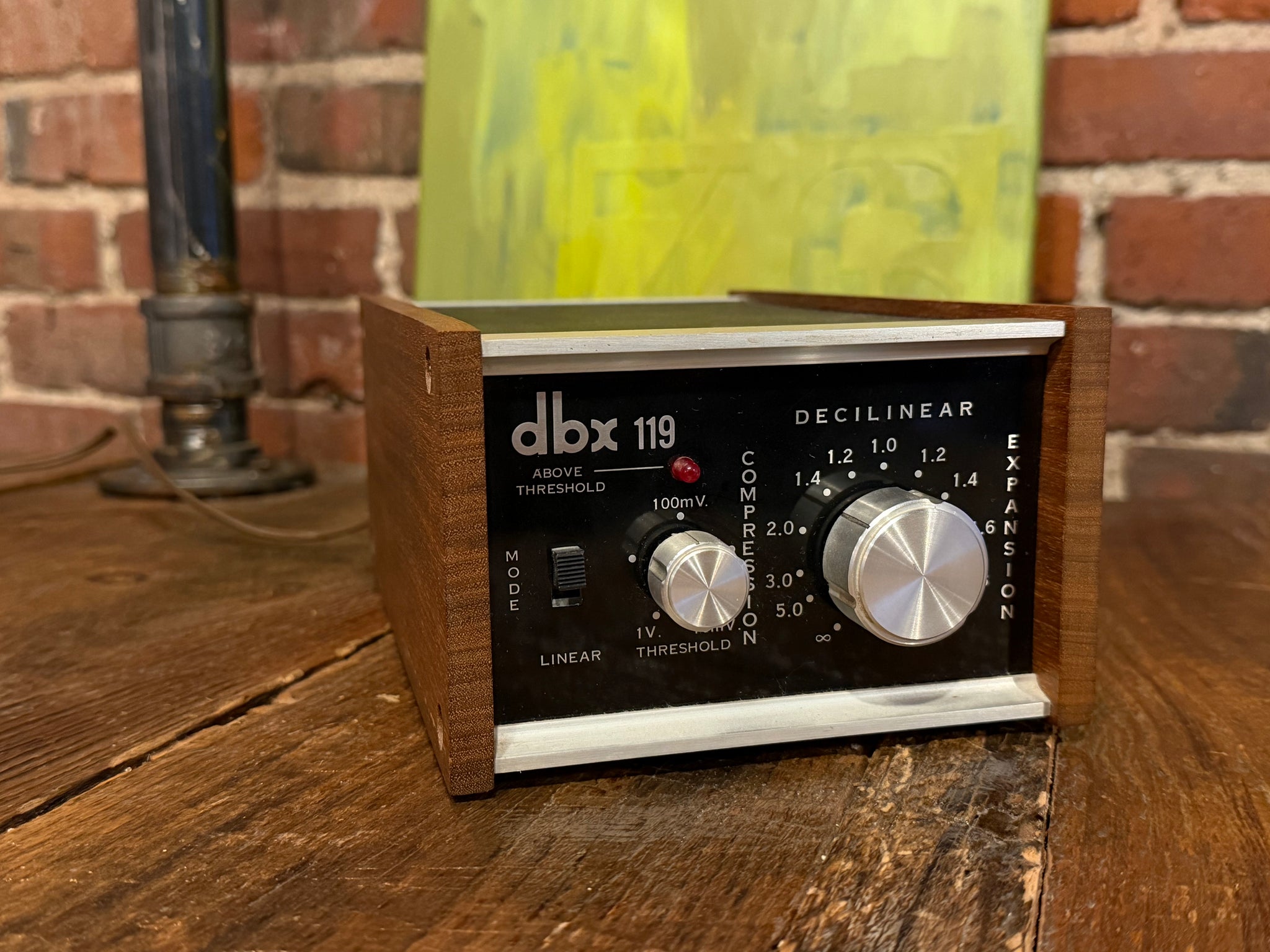dbx 119 