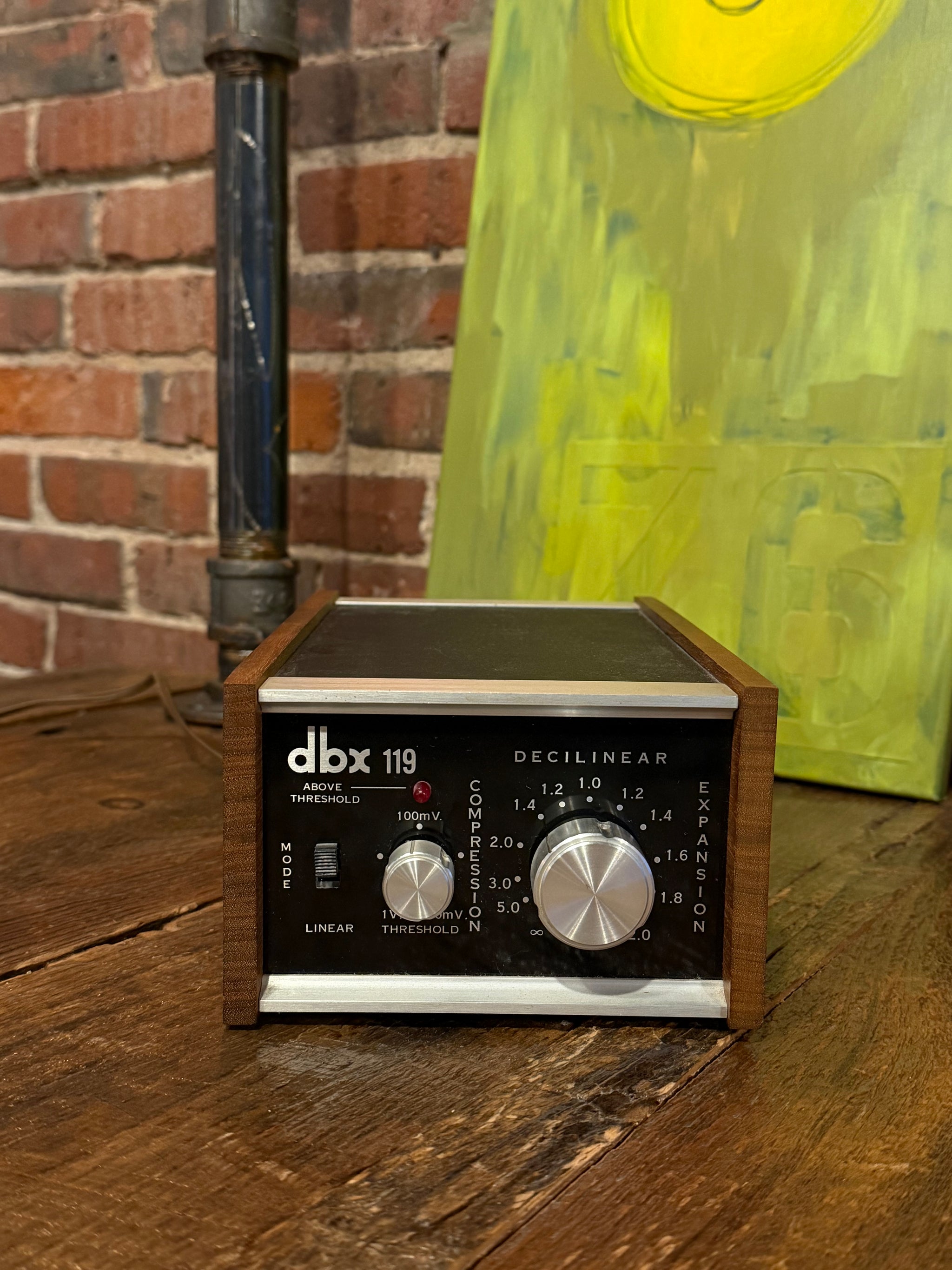dbx 119 