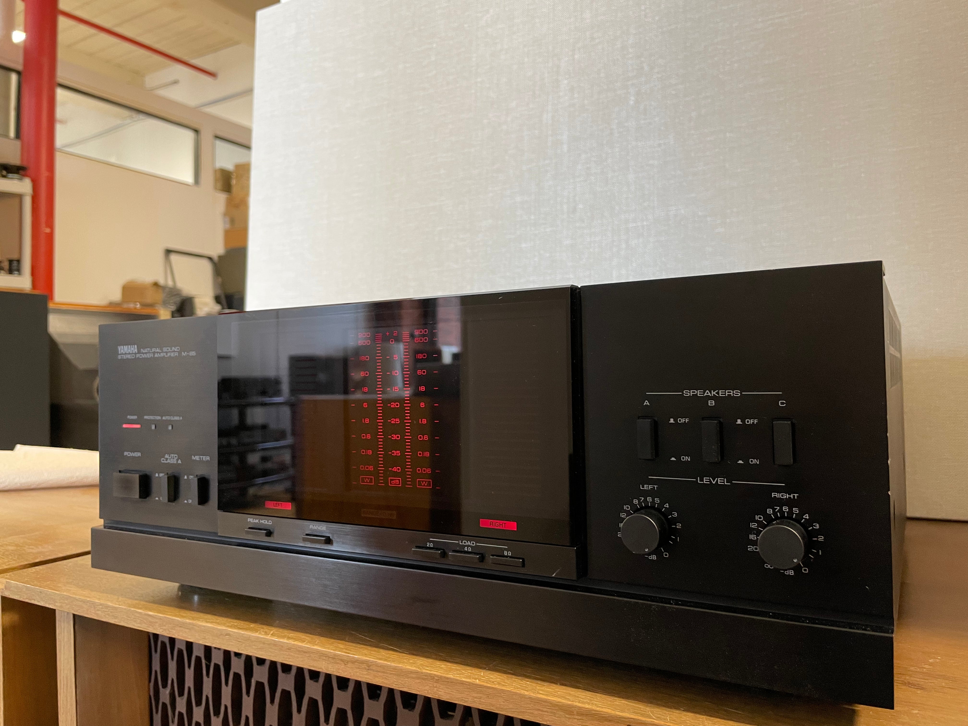 Yamaha M-85 Natural Sound Power Amplifier - Rare Powerhouse