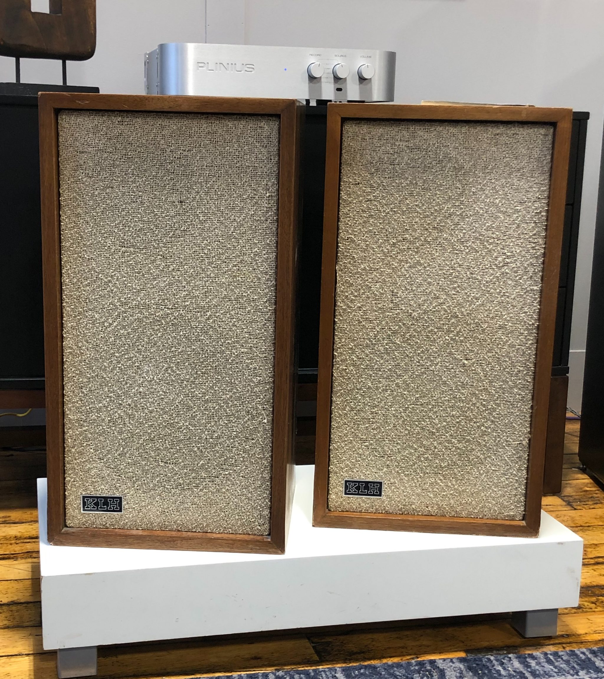 KLH Six Vintage Loudspeakers, Beautiful Survivors - SOLD – Holt