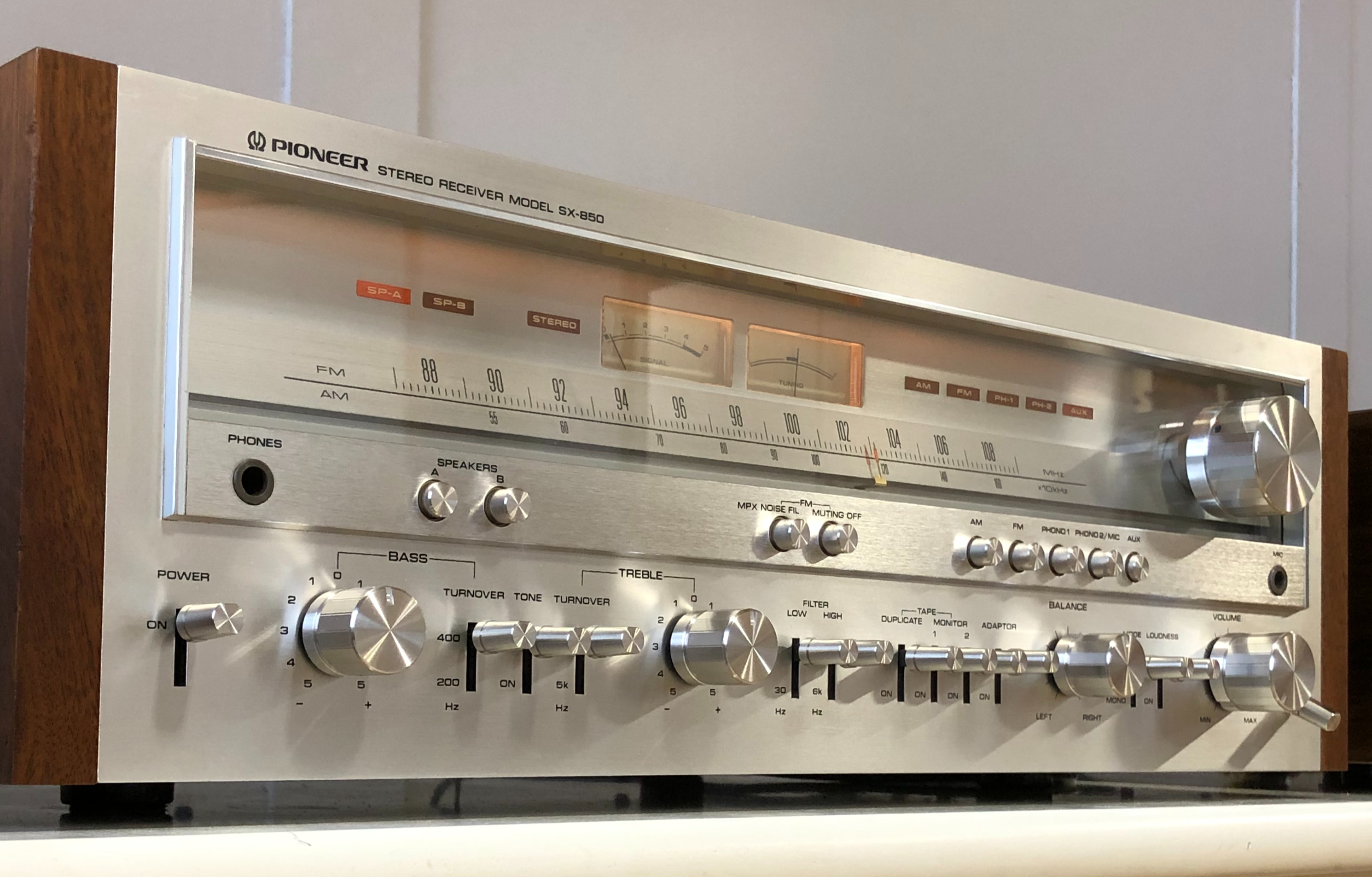 Pioneer SX-850 Vintage Receiver, A Real Powerhouse! - SOLD