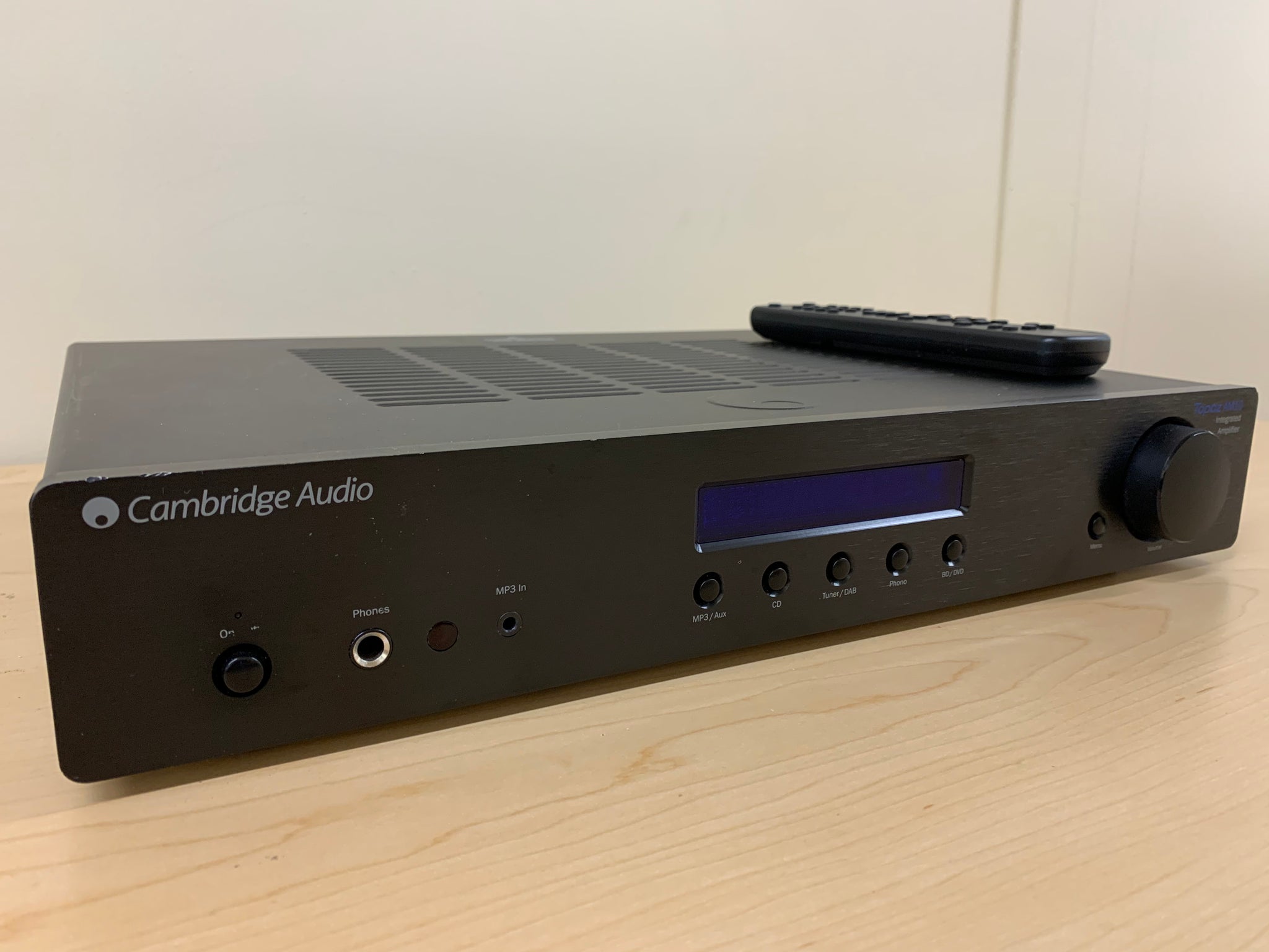 Cambridge Audio Topaz AM10 Integrated Amplifier - SOLD – Holt Hill Audio