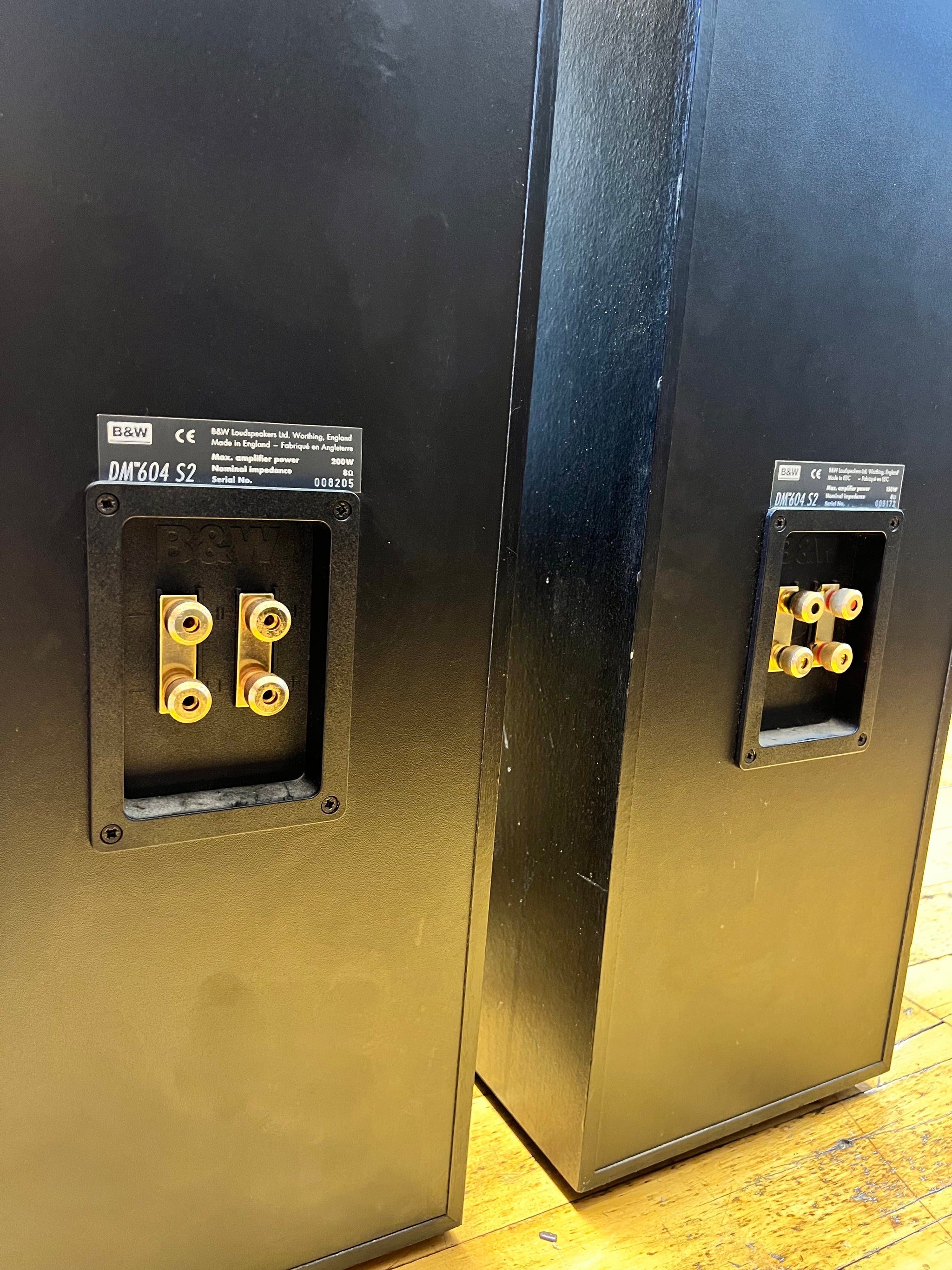 スピーカー・ウーファー Bowers & Wilkins DM 604 S2 (Right) 高額買取実施中!!】B&W スピーカー DM604 S2 ペア