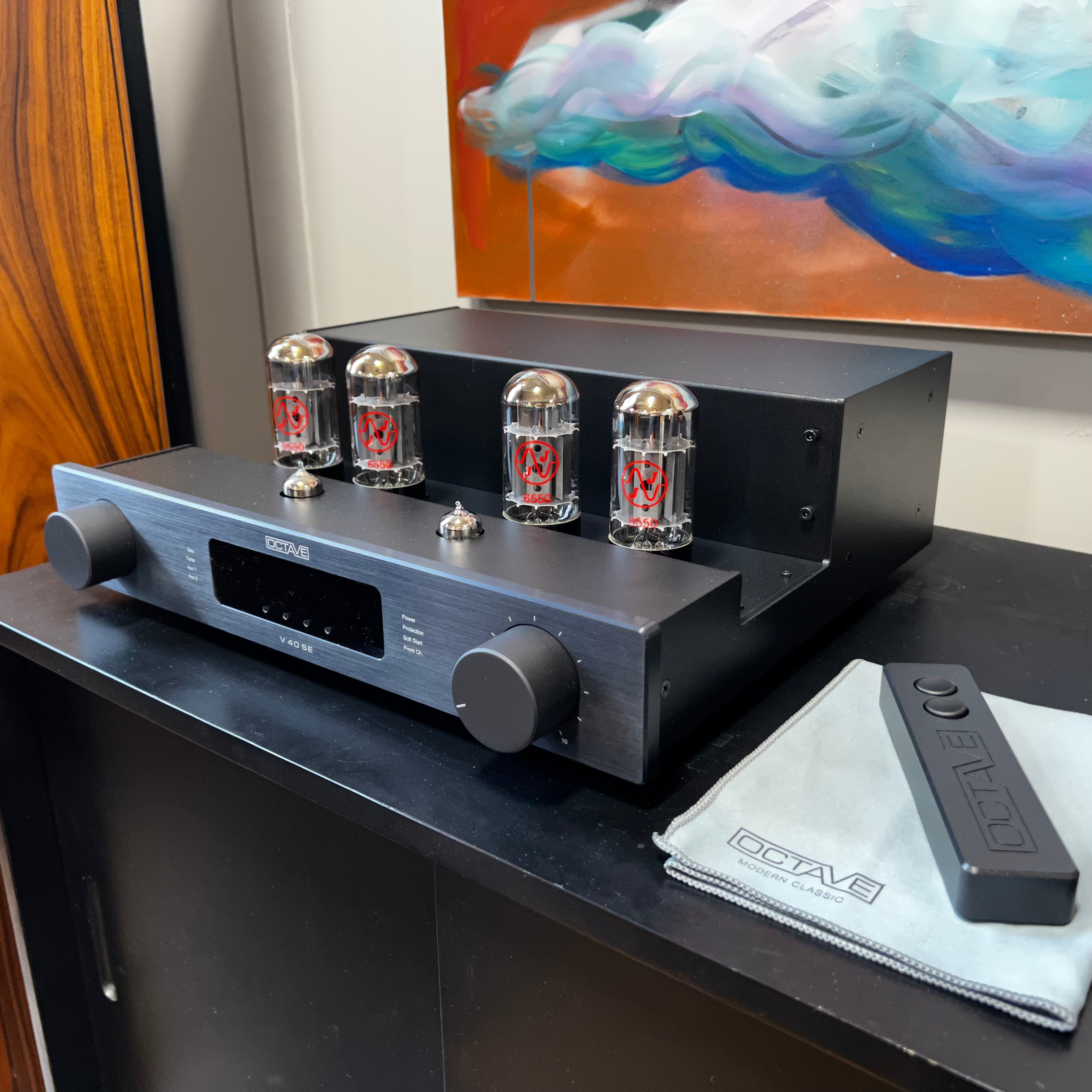 Octave Audio V40SE Tube Integrated, HOLIDAY CLOSE OUT