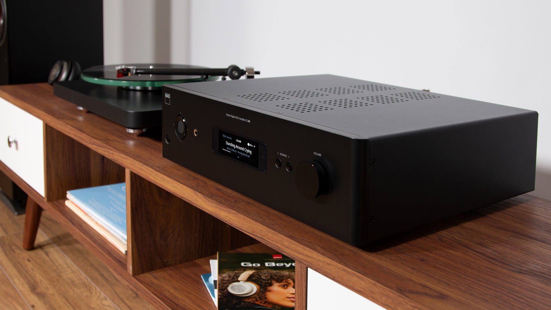 C399 Integrated Amplifier w/DAC and BluOS