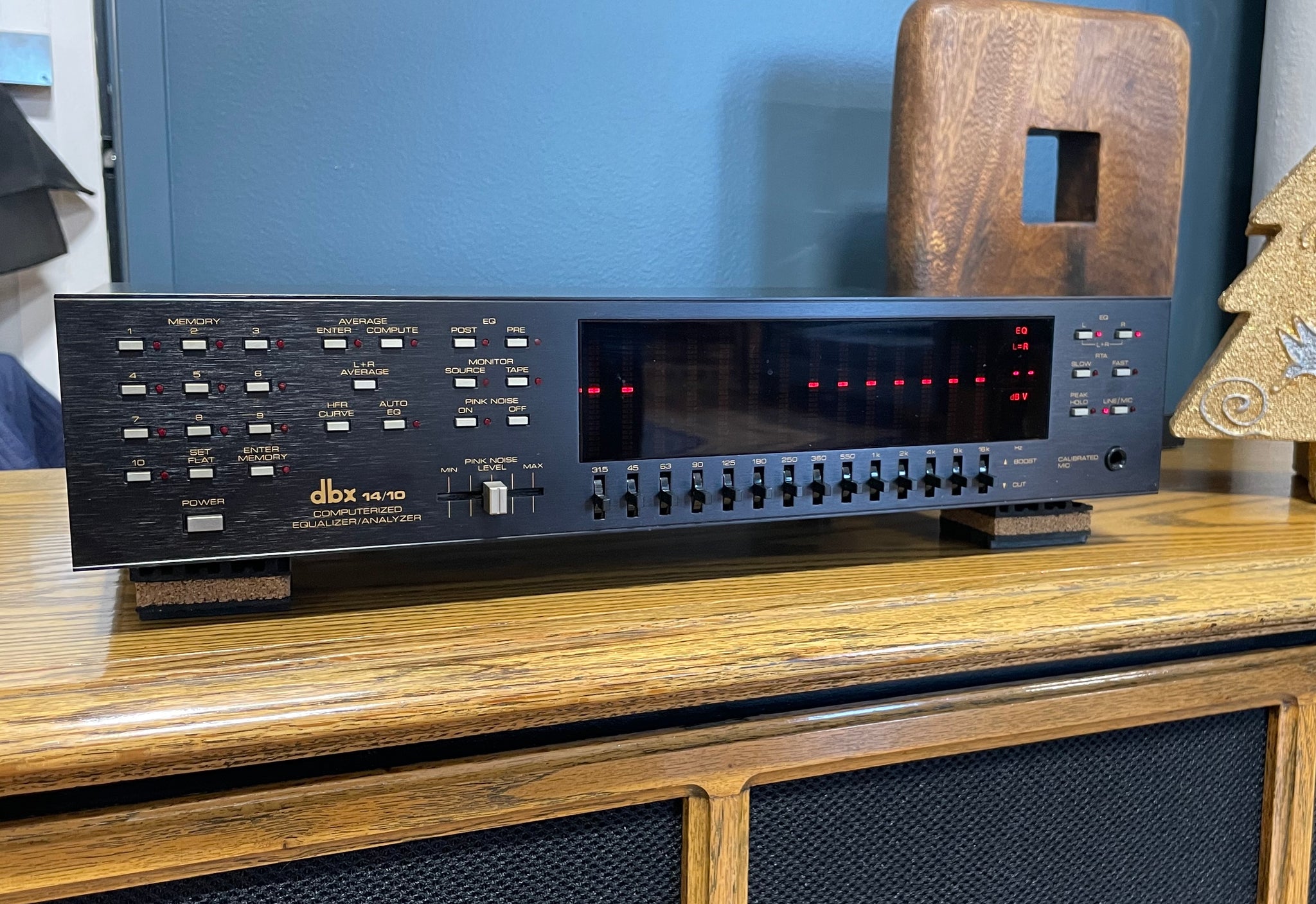 dbx 14/10 Computerized Equalizer/Analyzer - SOLD – Holt Hill dbx 14/10 Computerized Equalizer/Analyzer - SOLD – Holt Hill