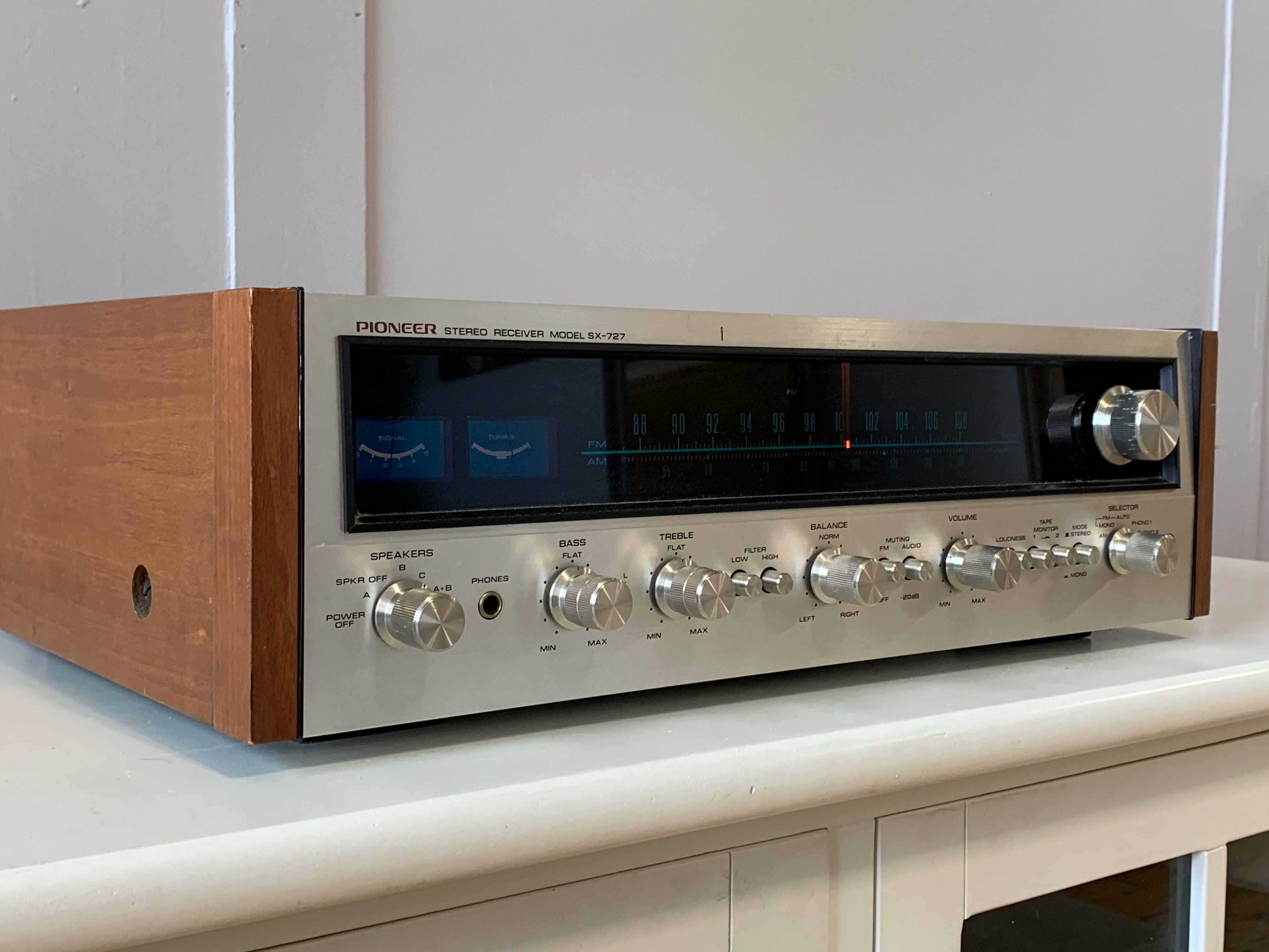 Pioneer SX-727 Receiver, Just Serviced! -SOLD