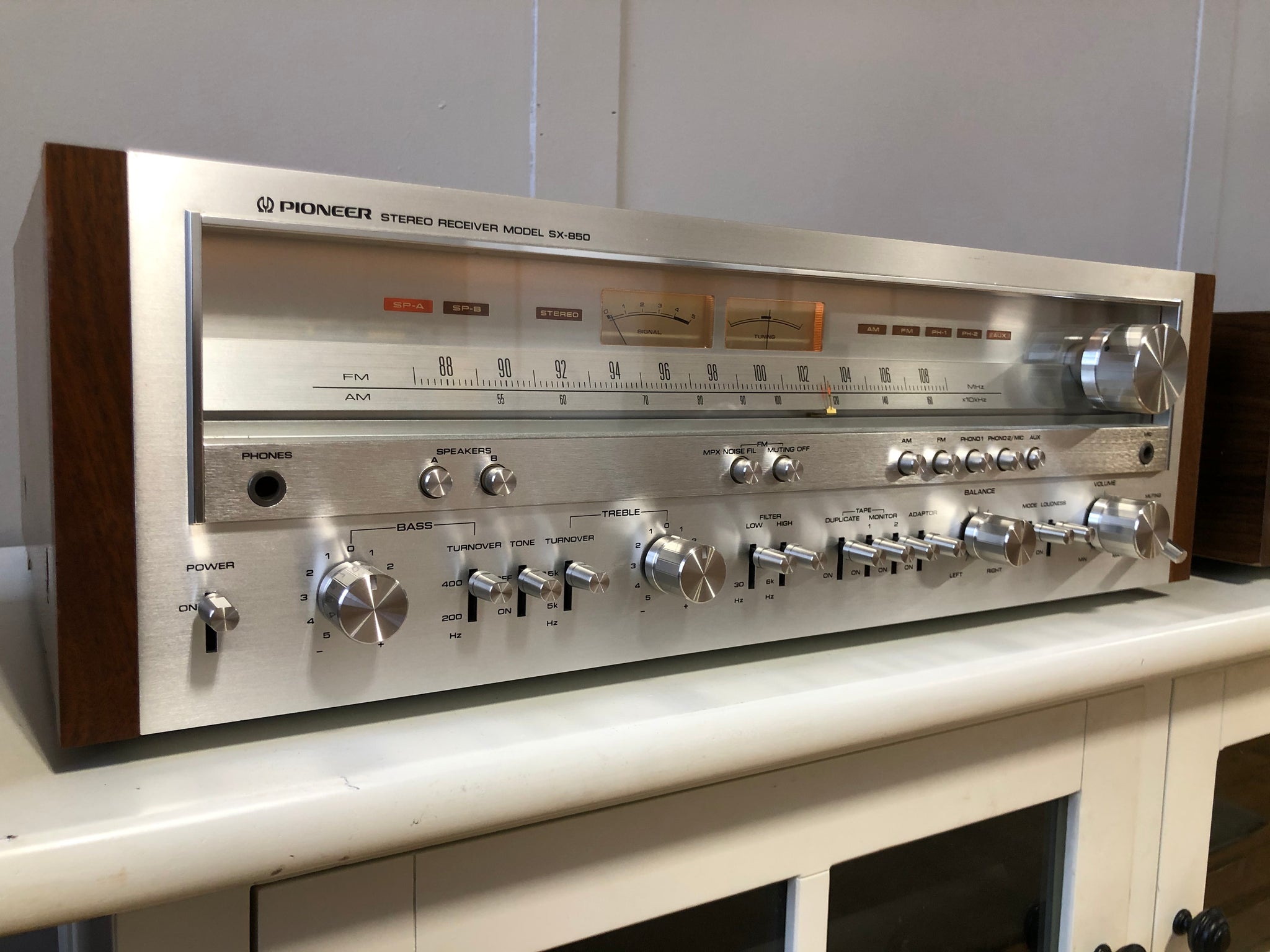 Pioneer SX-850 Vintage Receiver, A Real Powerhouse! - SOLD – Holt