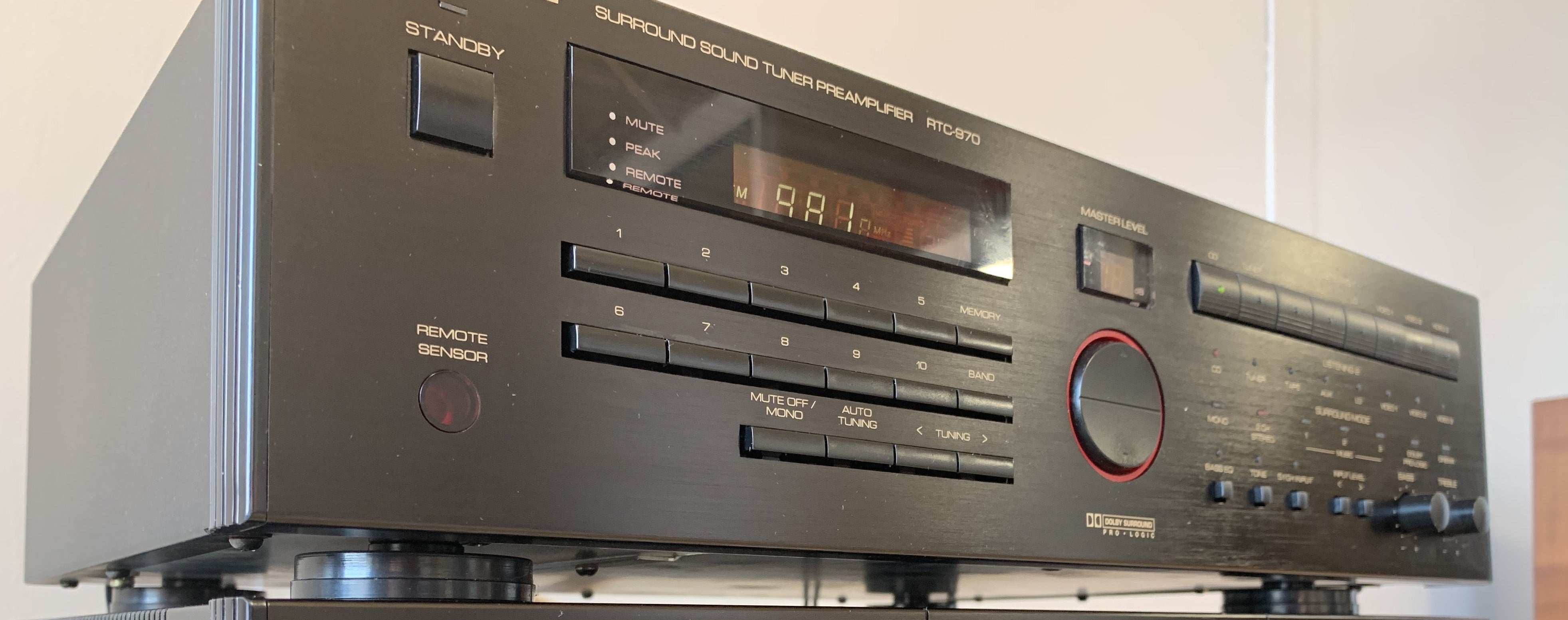 Rotel RTC-970 ProLogic Surround Preamp - SOLD – Holt Hill Audio