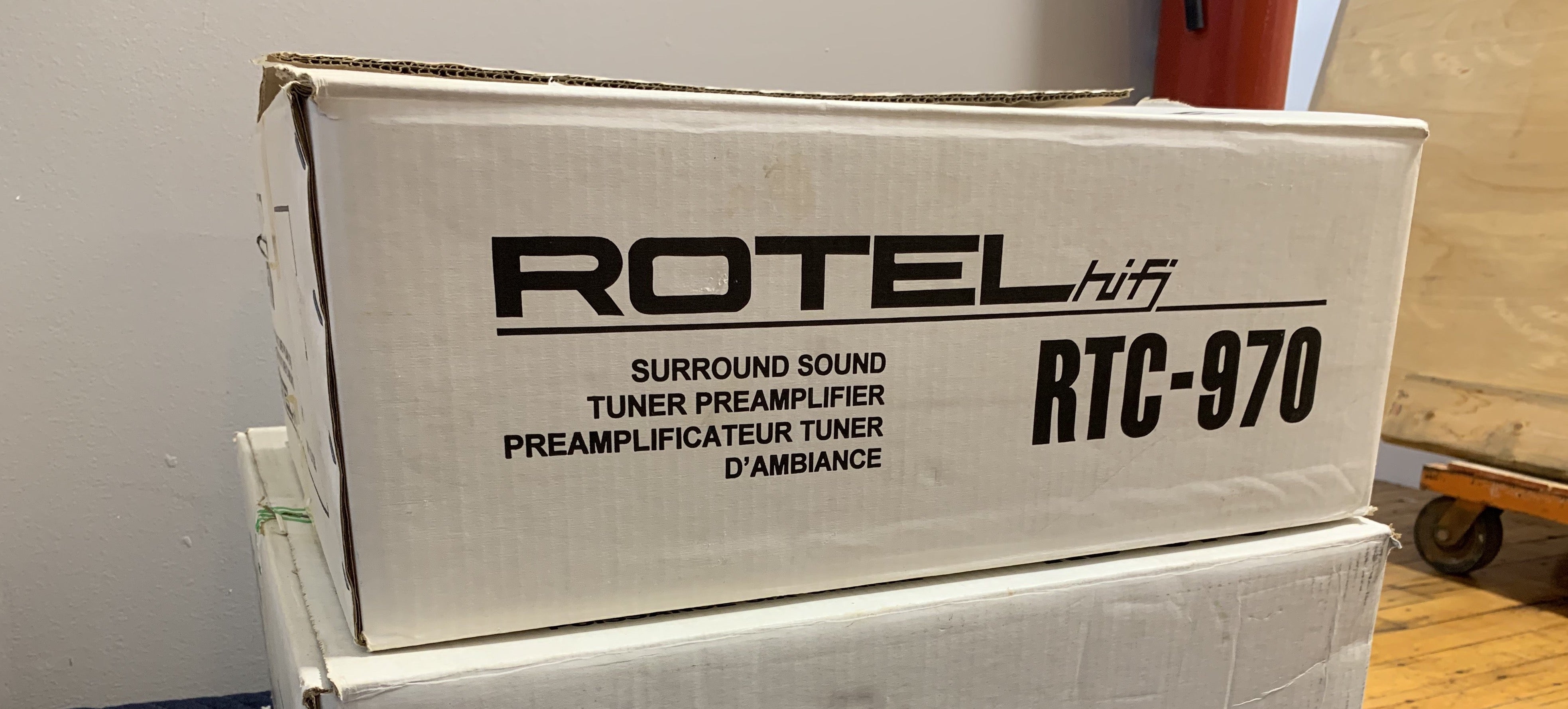 Rotel RTC-970 ProLogic Surround Preamp - SOLD – Holt Hill Audio