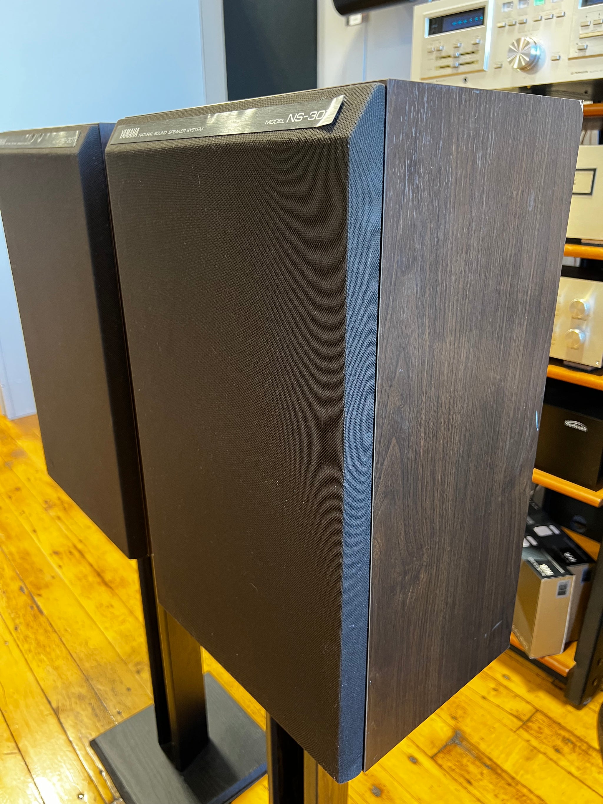 Yamaha NS-30T, 